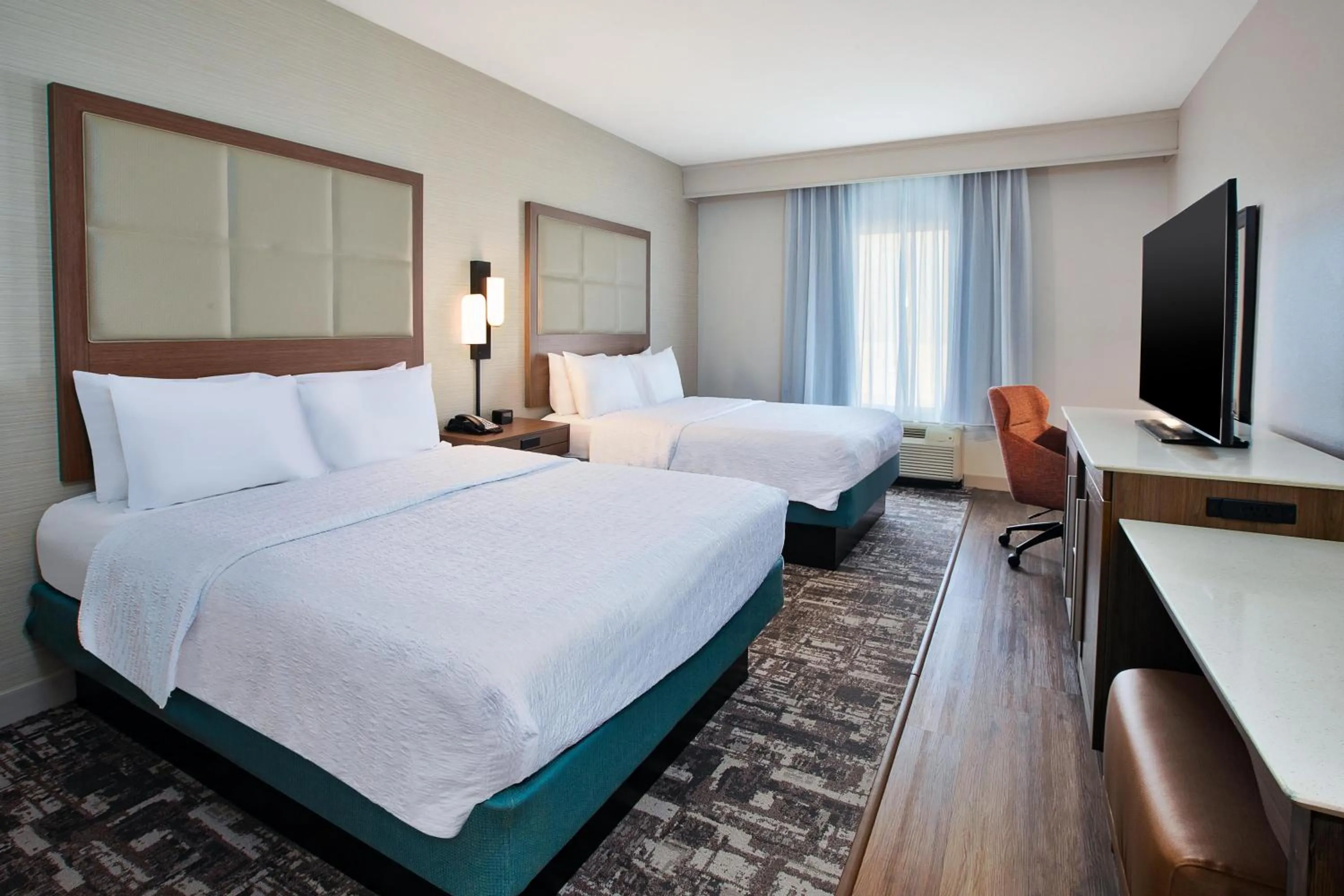 Bed in Hampton Inn North Little Rock McCain Mall, AR