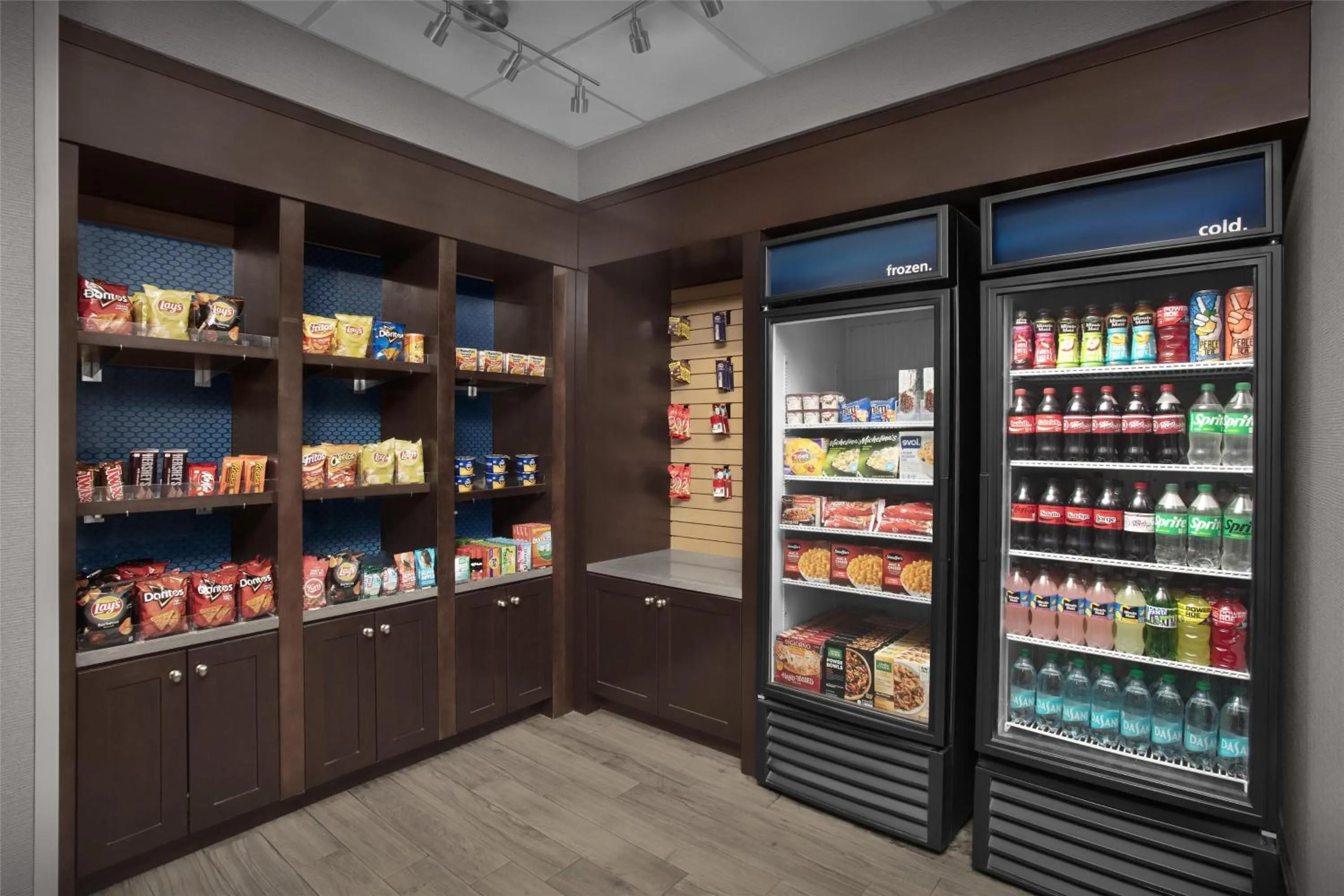 Restaurant/places to eat in Hampton Inn and Suites Georgetown/Austin North, TX