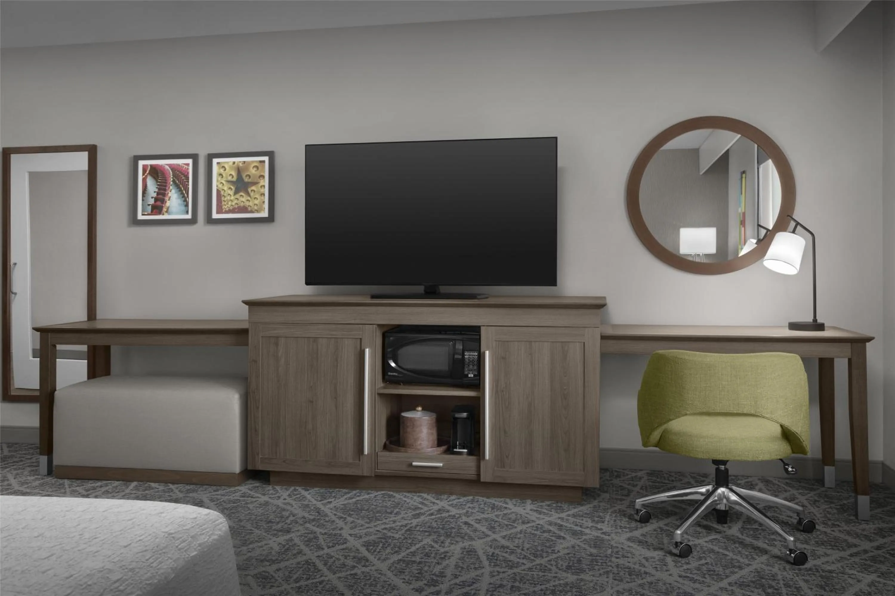 Bedroom in Hampton Inn and Suites Georgetown/Austin North, TX