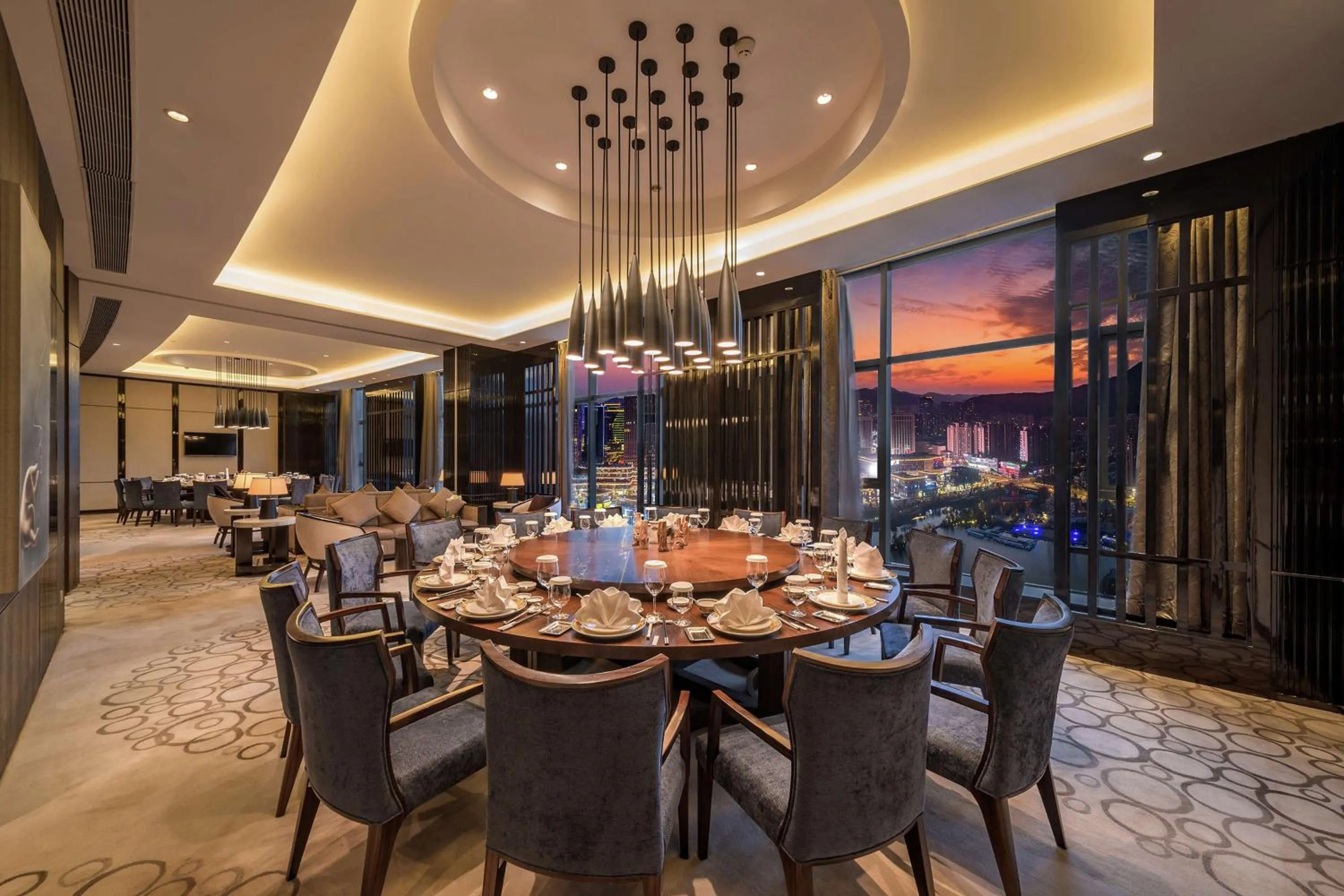 Restaurant/places to eat in Hilton Zhoushan