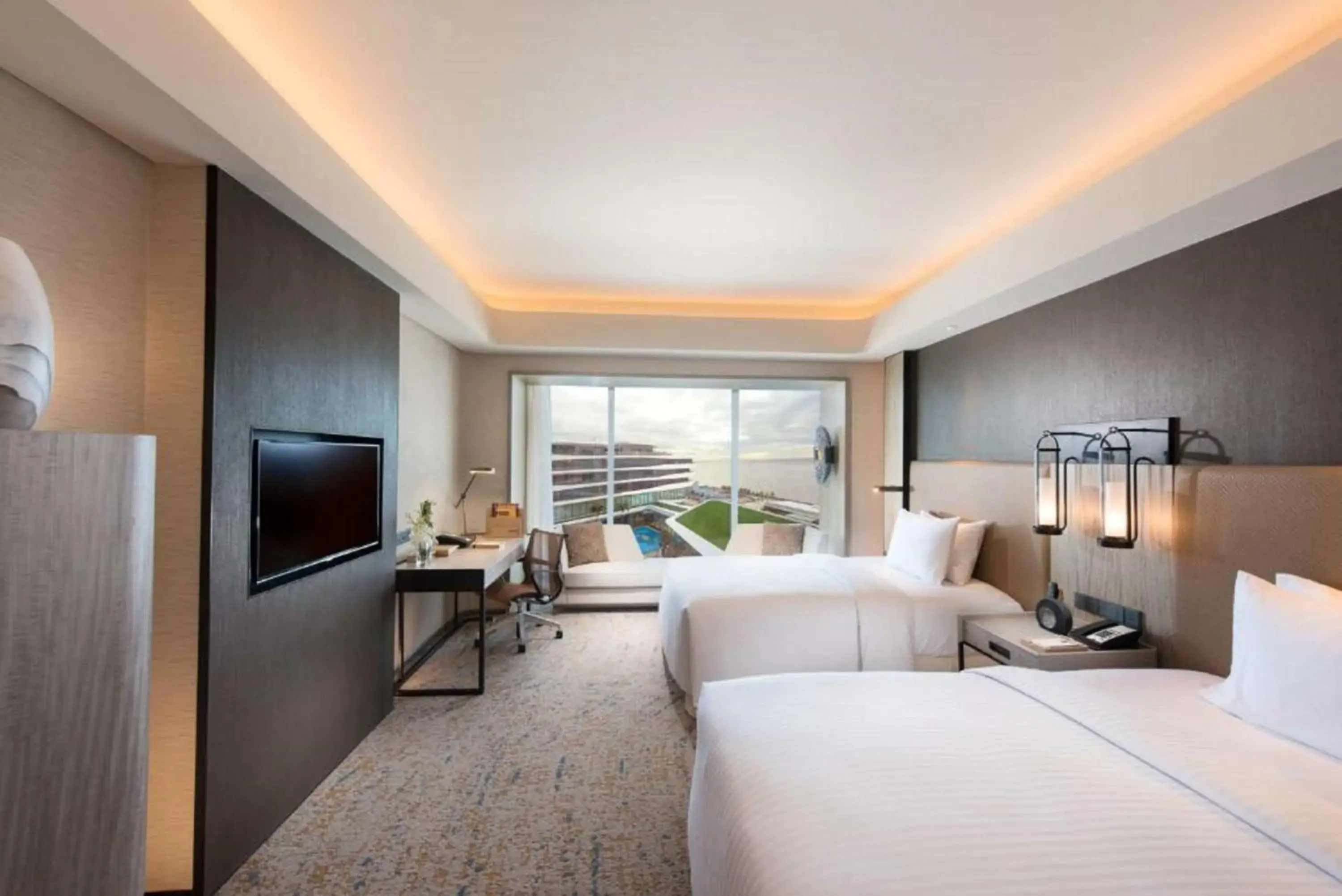 Executive Twin Room with Bay View - Lounge Access in Conrad Manila Executive Twin Room with Bay View - Lounge Access in Conrad Manila