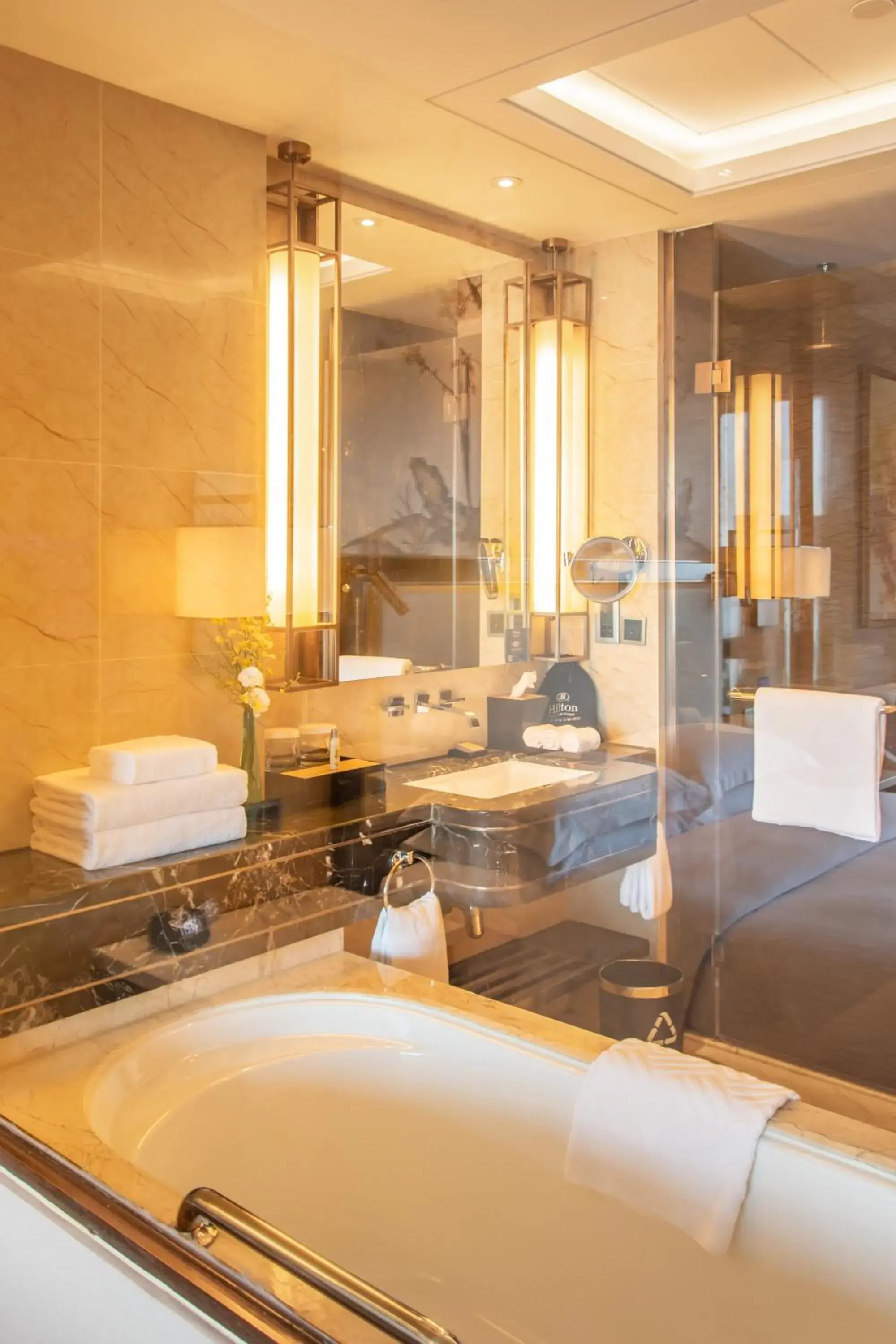 Twin Room in Hilton Wuhan Yangtze Riverside Twin Room in Hilton Wuhan Yangtze Riverside