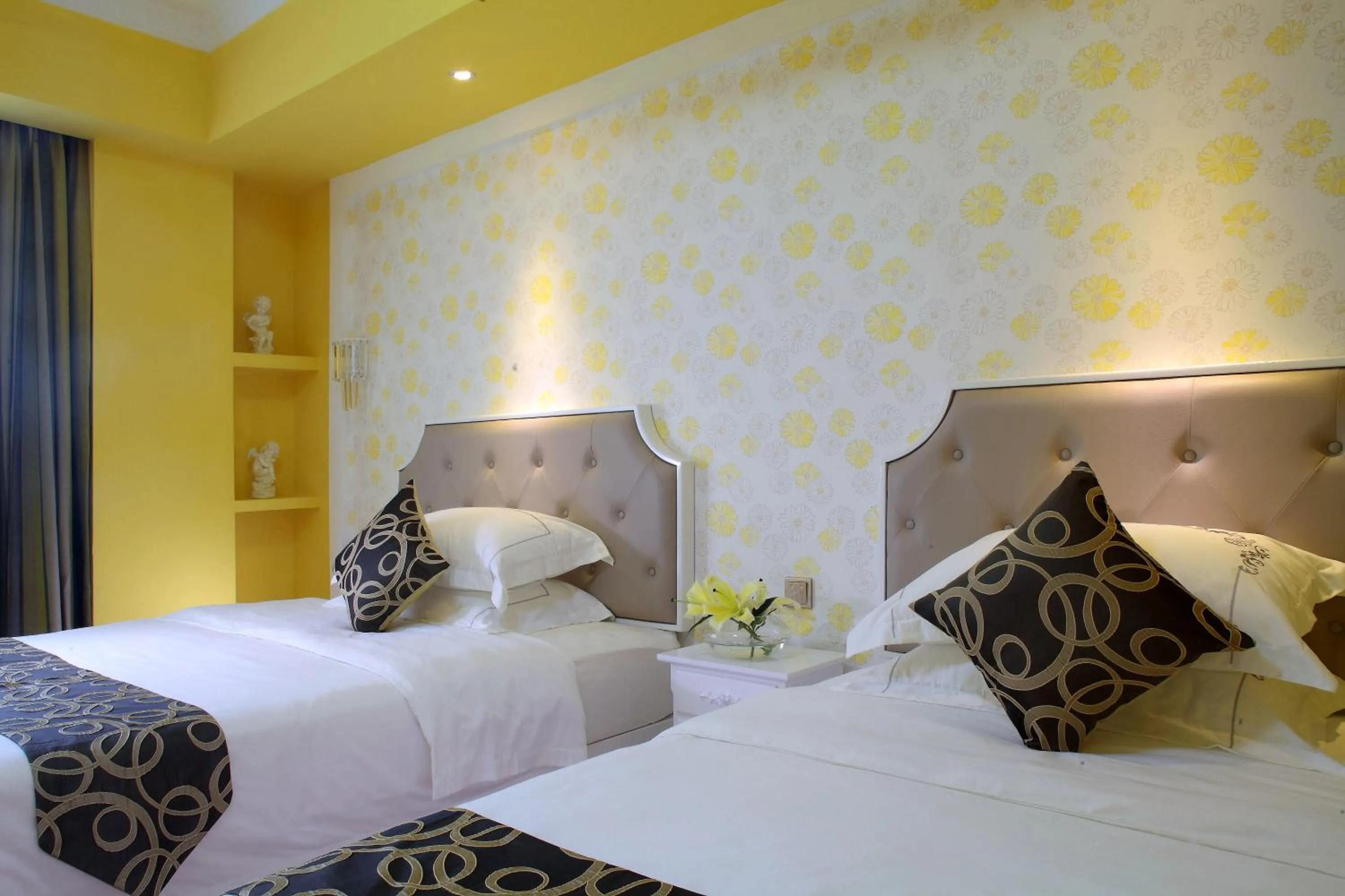 Bed in Care Hotel Coast Collection