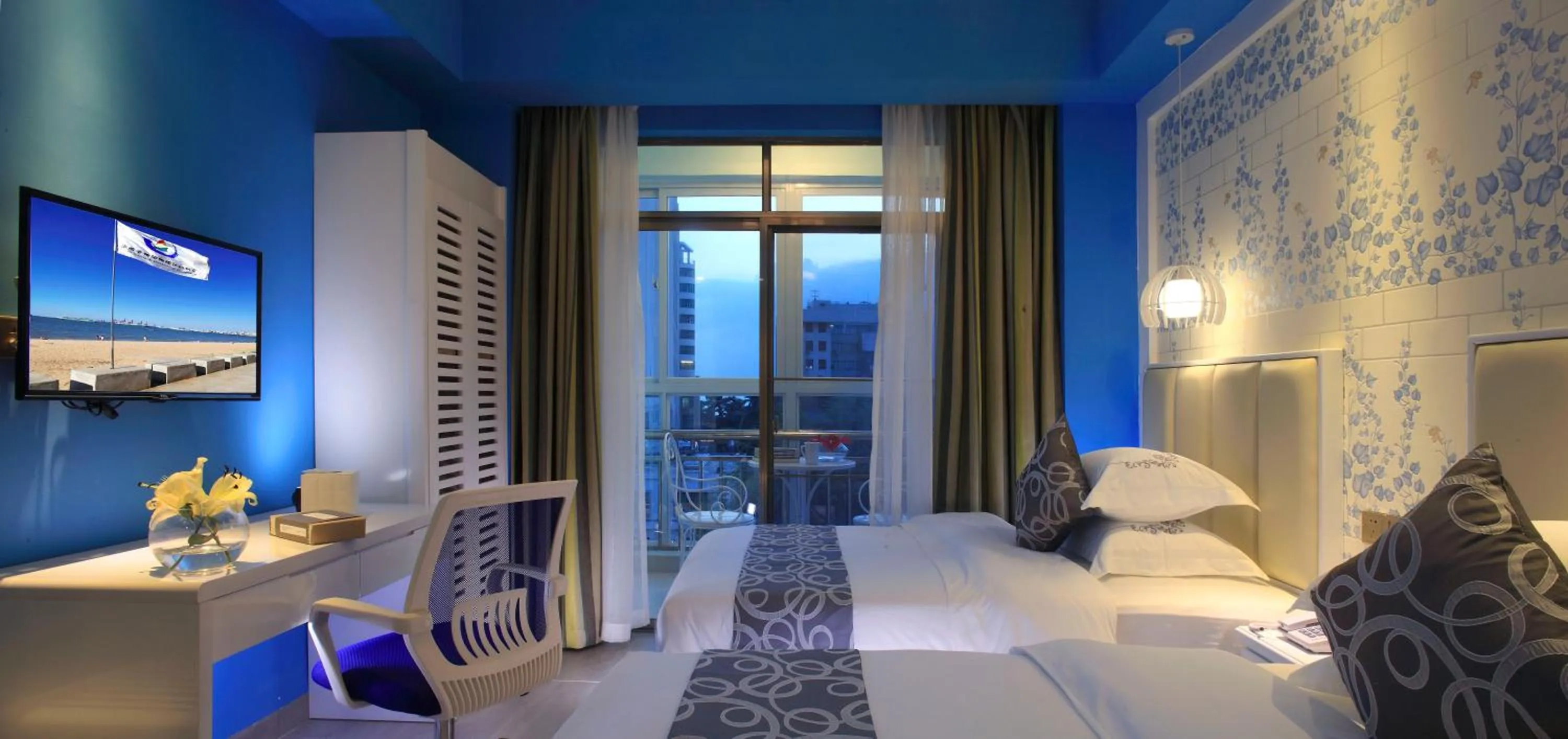 Bed in Care Hotel Coast Collection