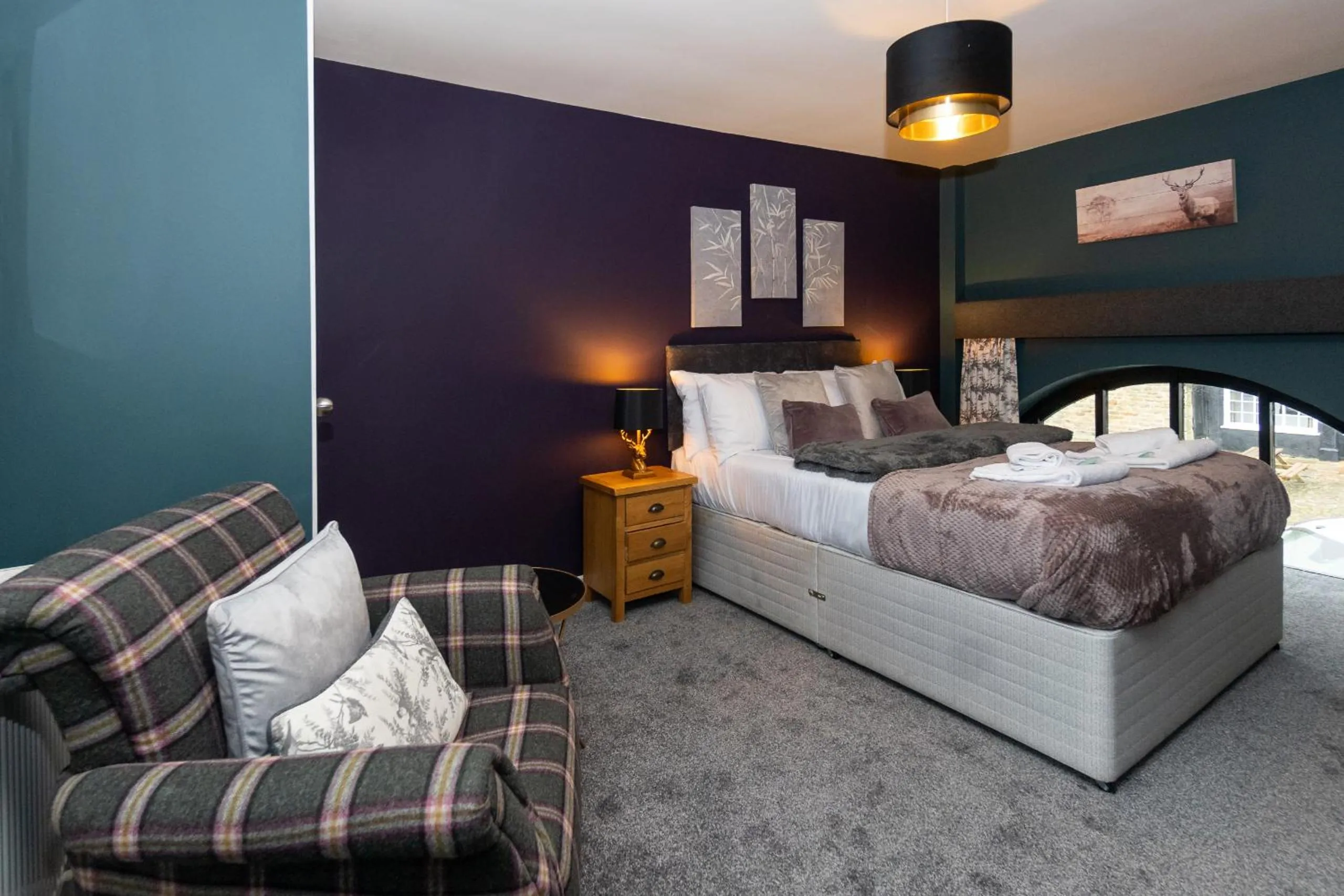 Bedroom, Bed in The Ancient Unicorn