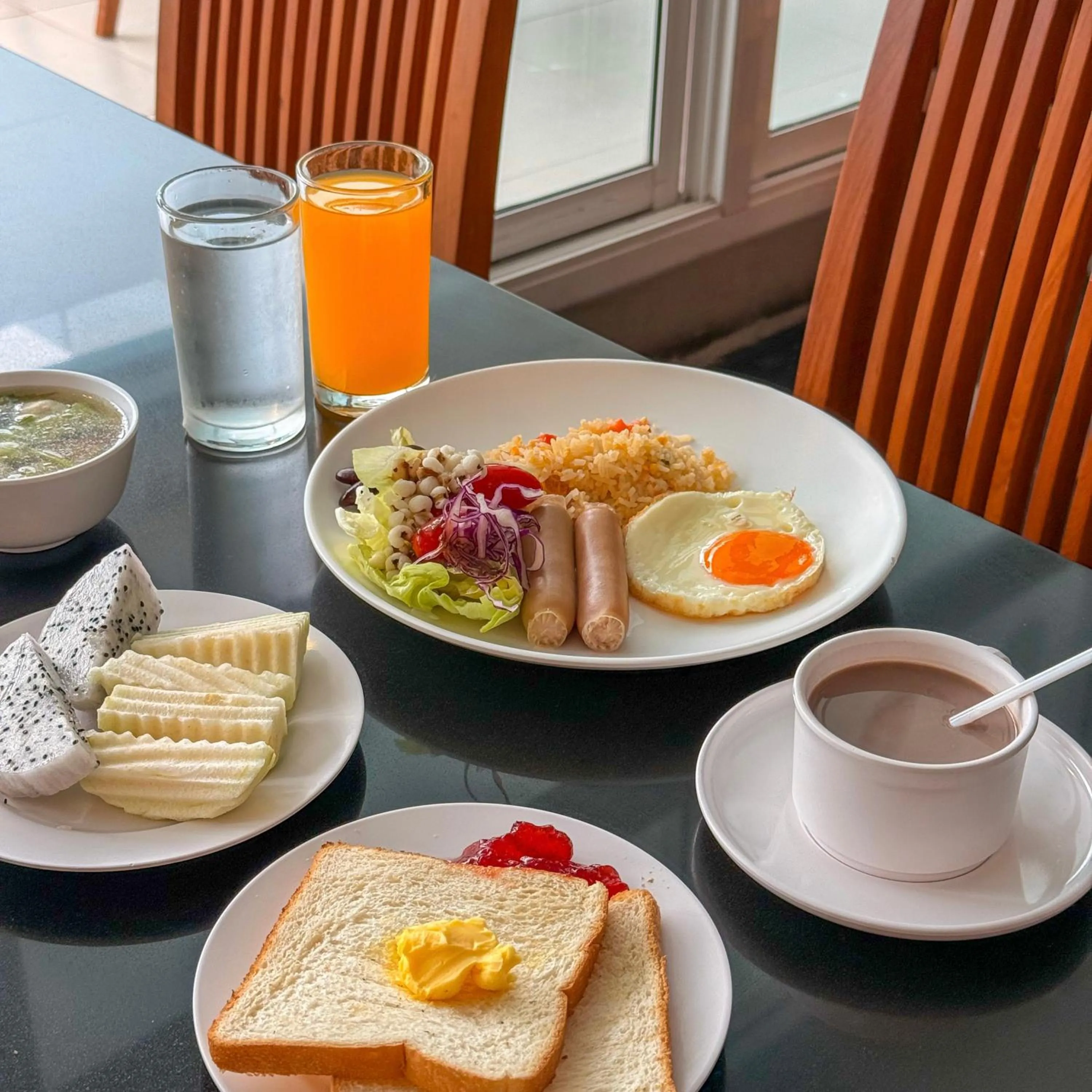 Breakfast in Avana Residence