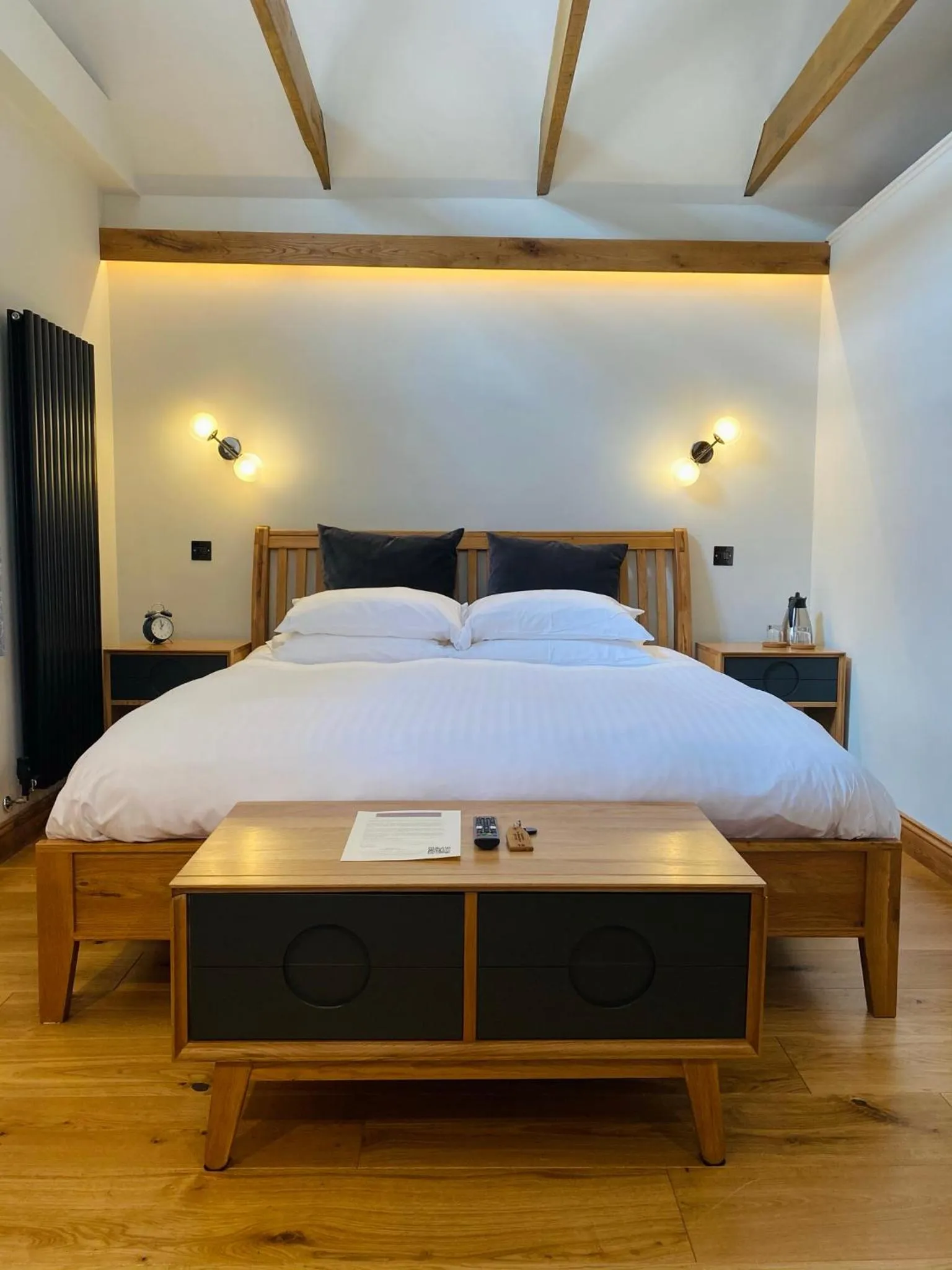 Bedroom, Bed in Sebastians