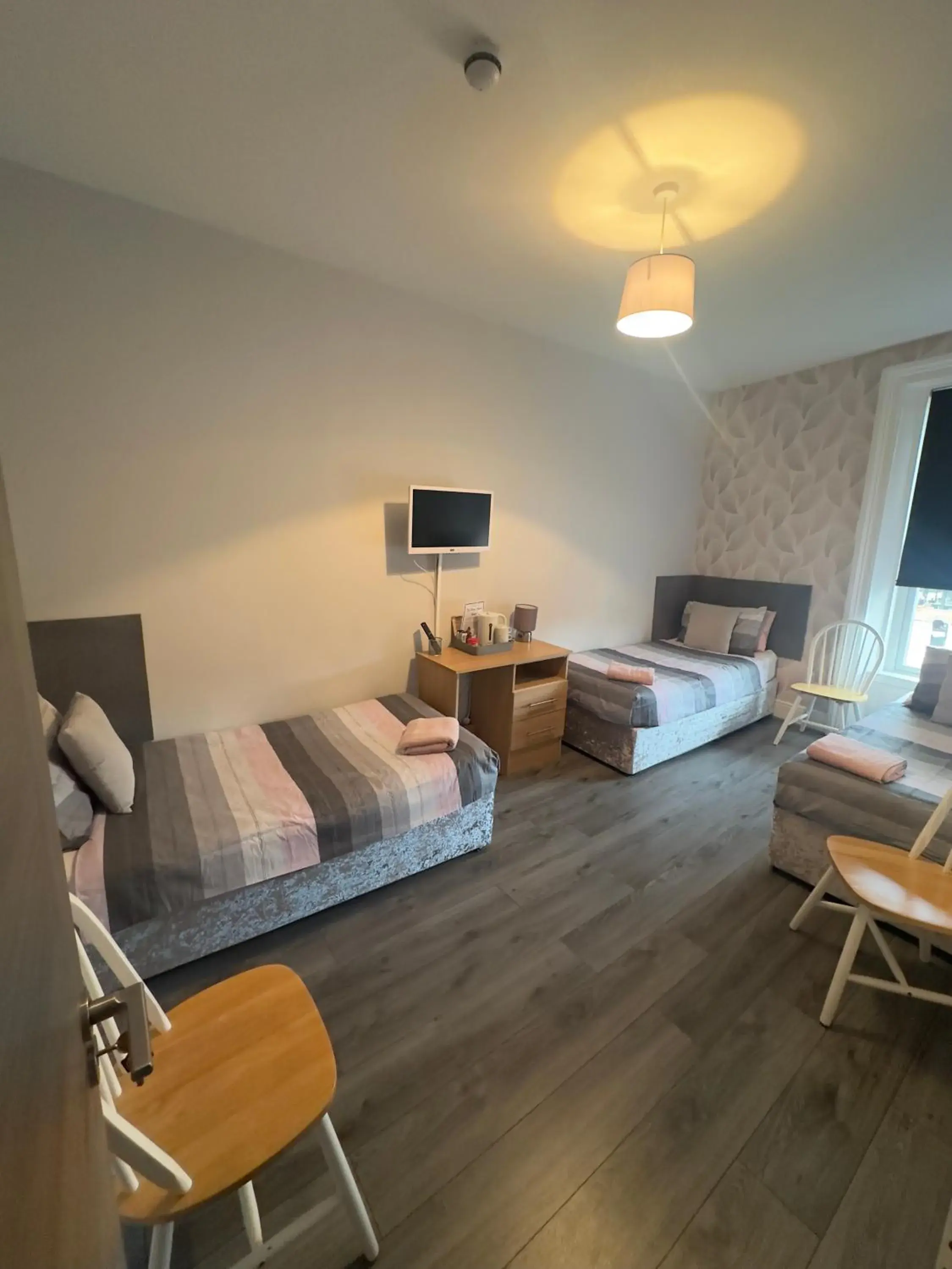 Classic Triple Room in The Prince Alfred Rooms Classic Triple Room in The Prince Alfred Rooms