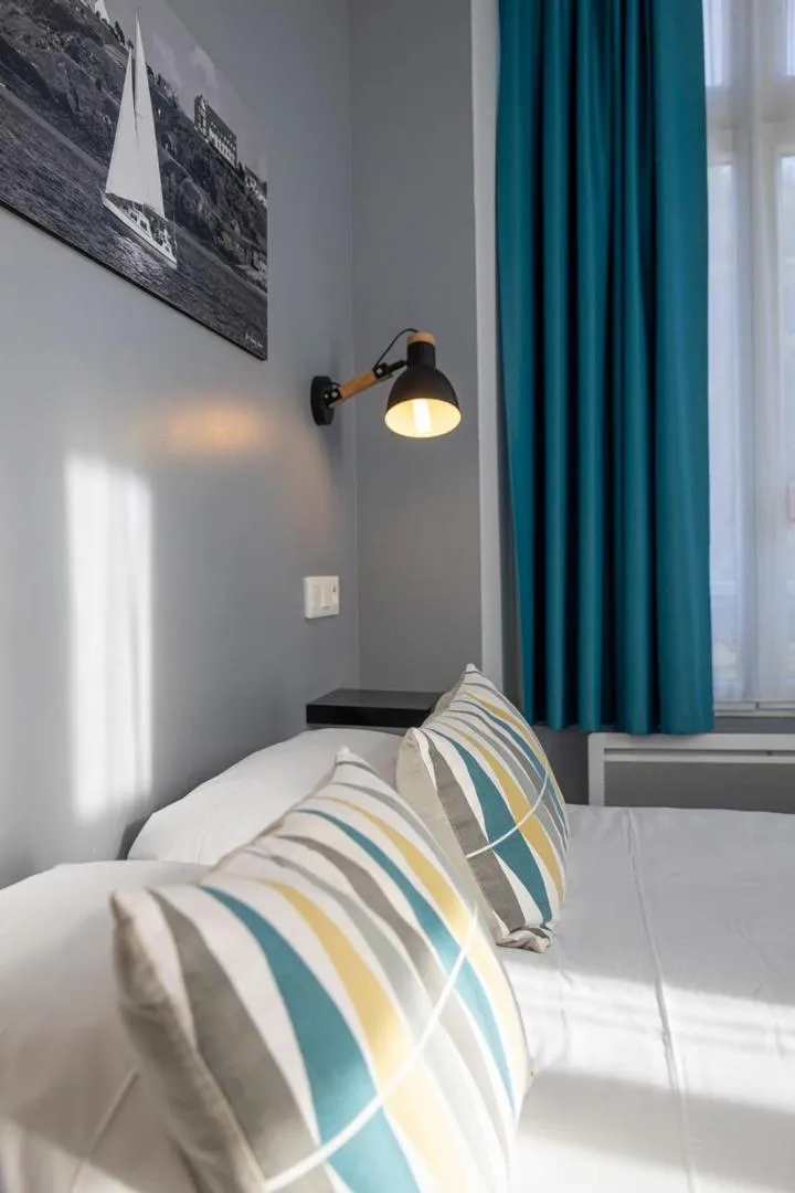 Bed in Au Bout Du Quai