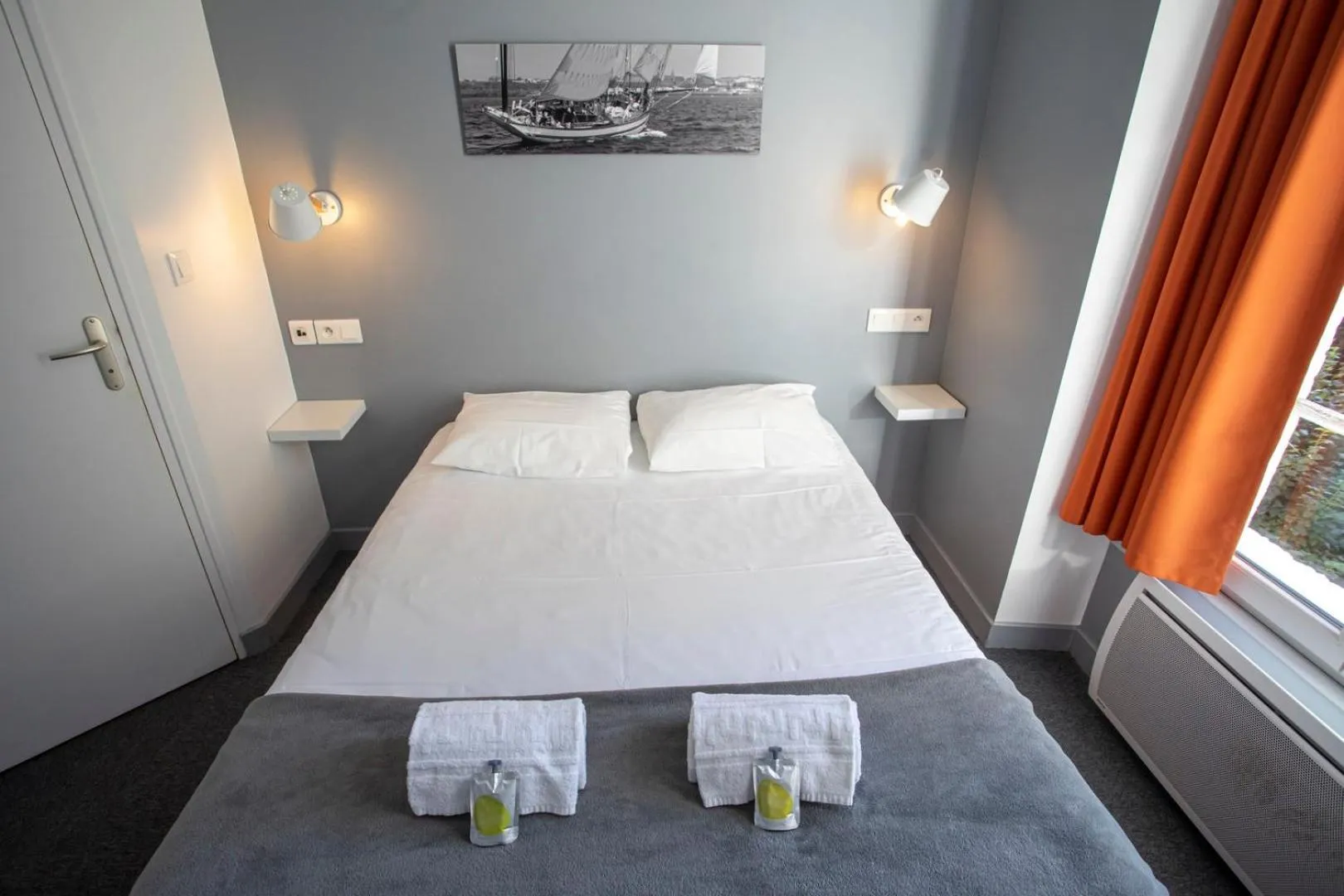 Bed in Au Bout Du Quai