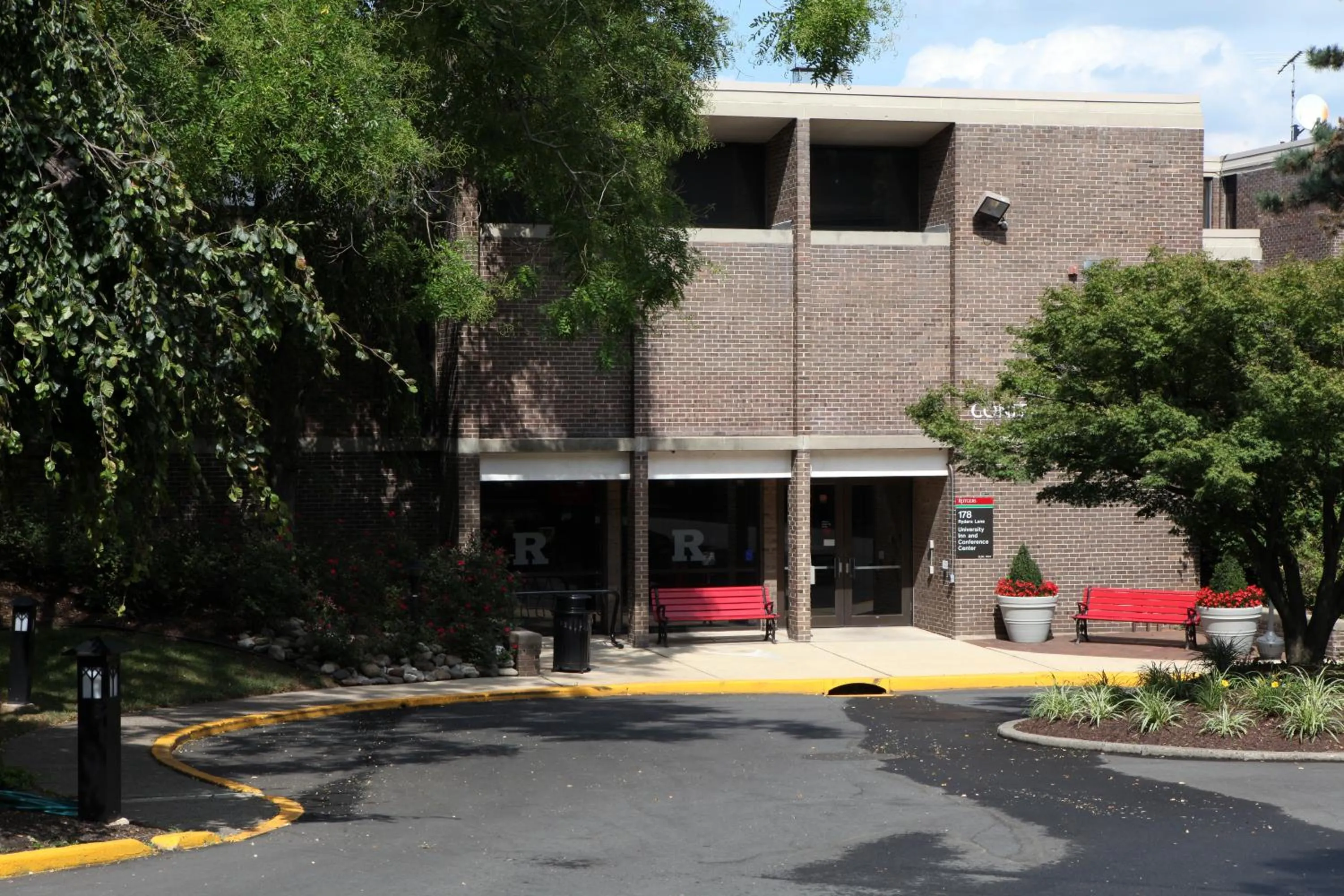 Property building in Rutgers University Inn and Conference Center