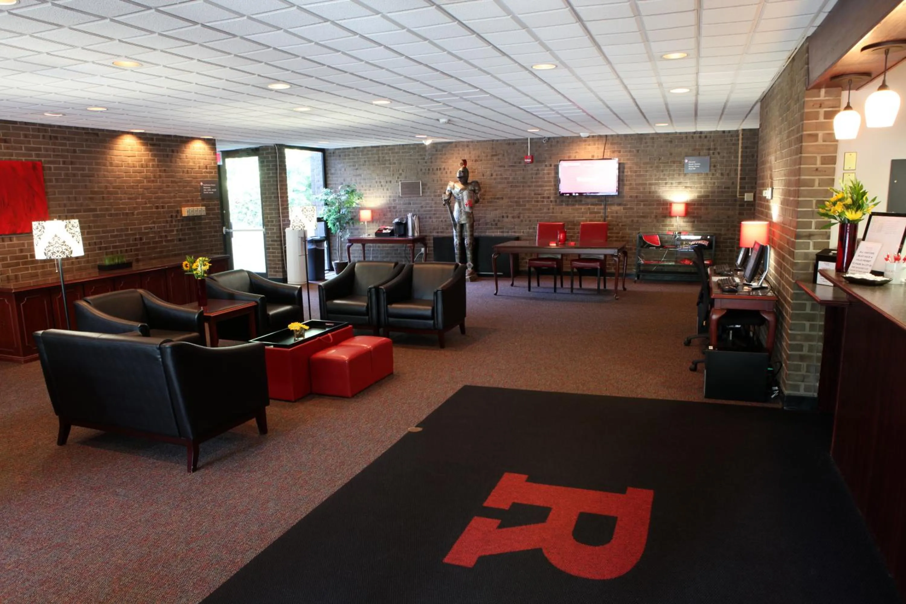 Lobby or reception in Rutgers University Inn and Conference Center