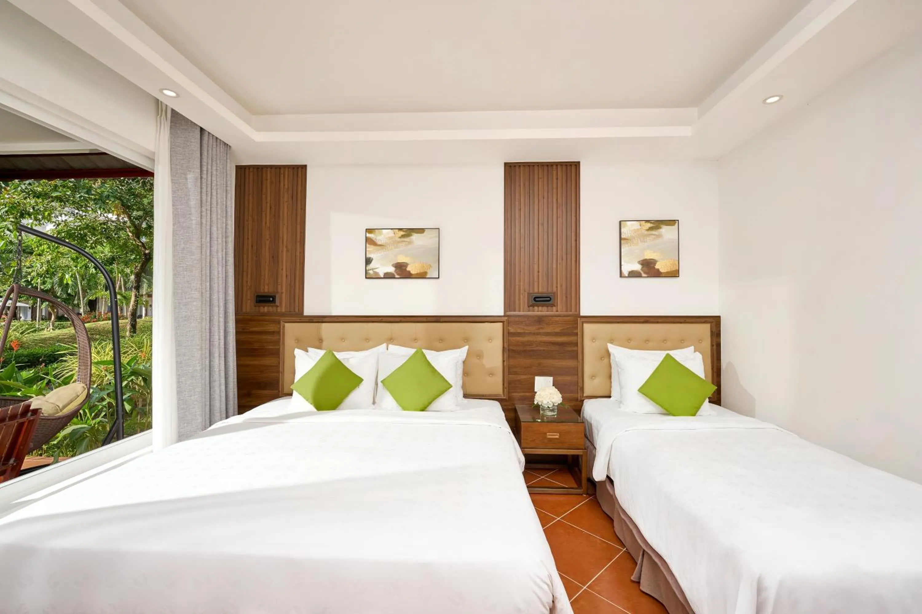 View (from property/room), Bed in Famiana Green Villa - Complimentary Airport Shuttle