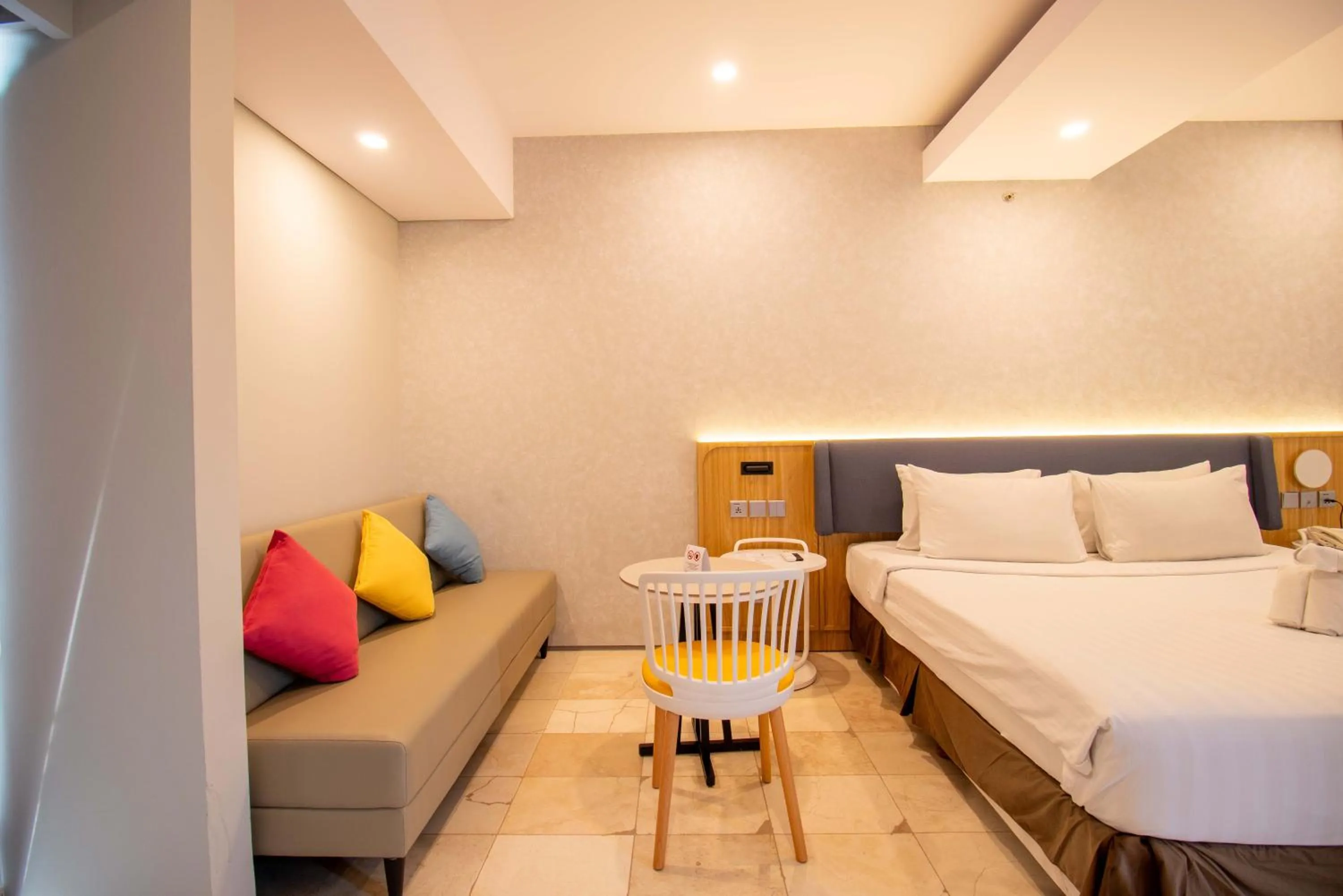 Bedroom, Bed in Koa D Surfer Hotel