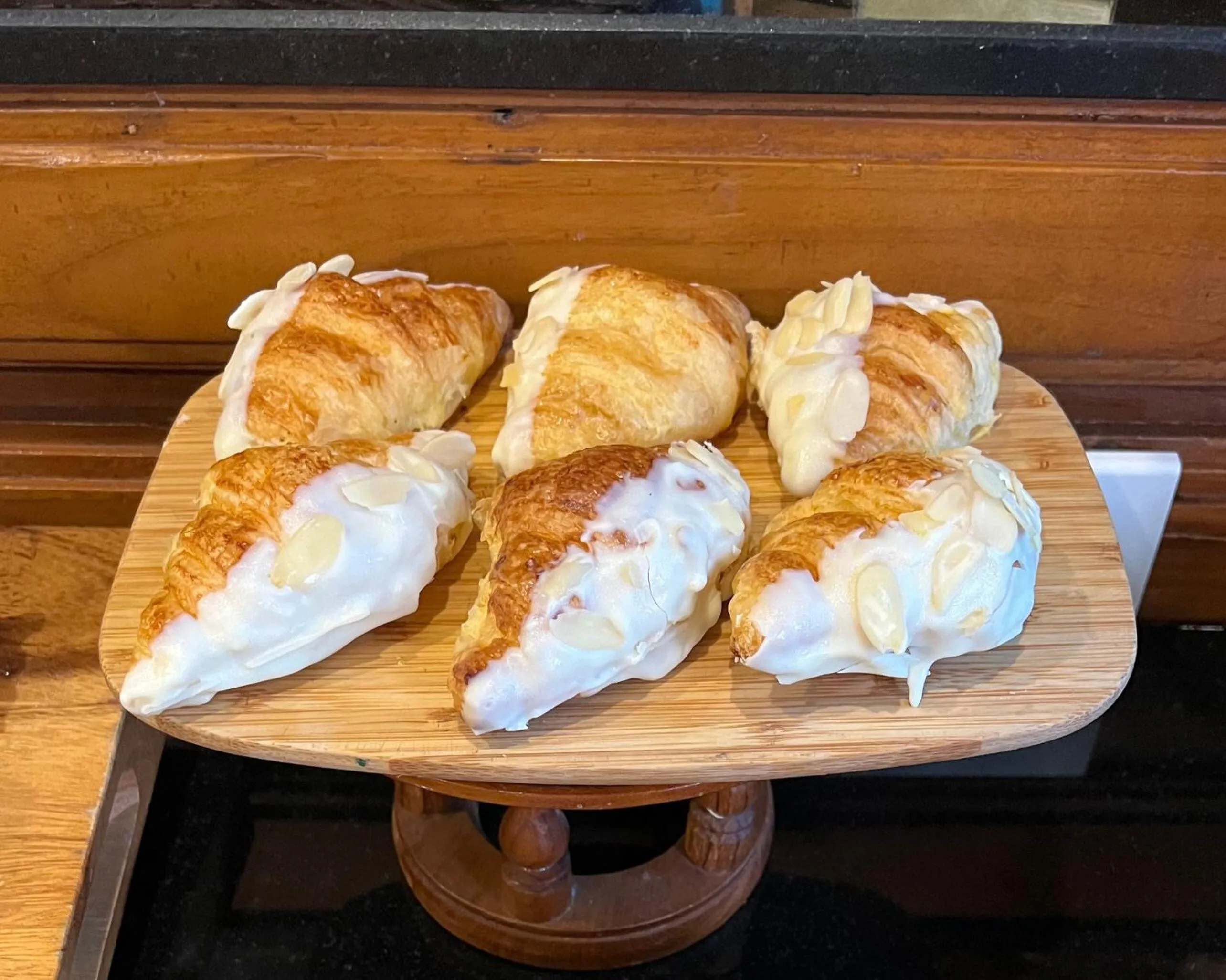 Breakfast in Pingviman Hotel