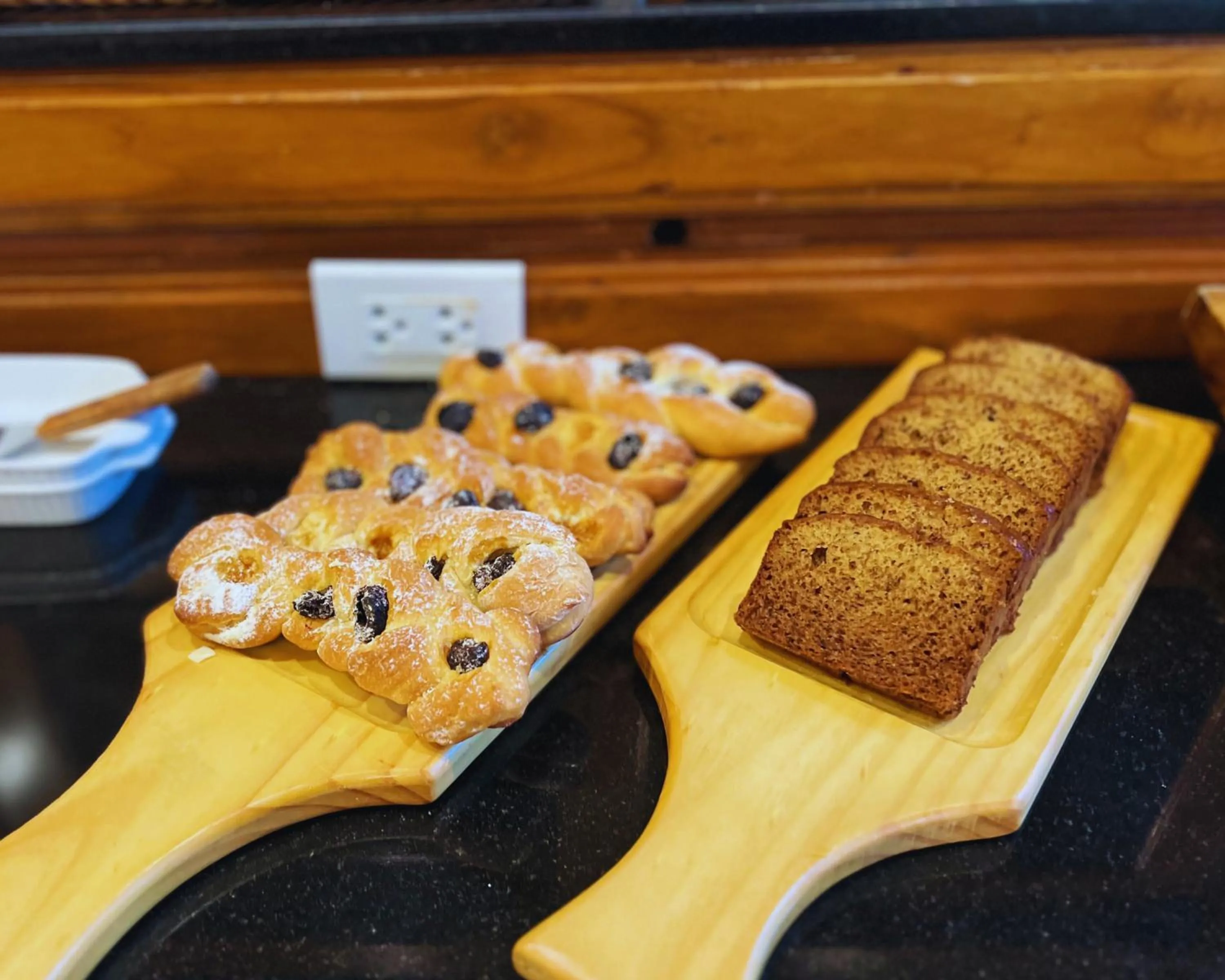 Breakfast in Pingviman Hotel