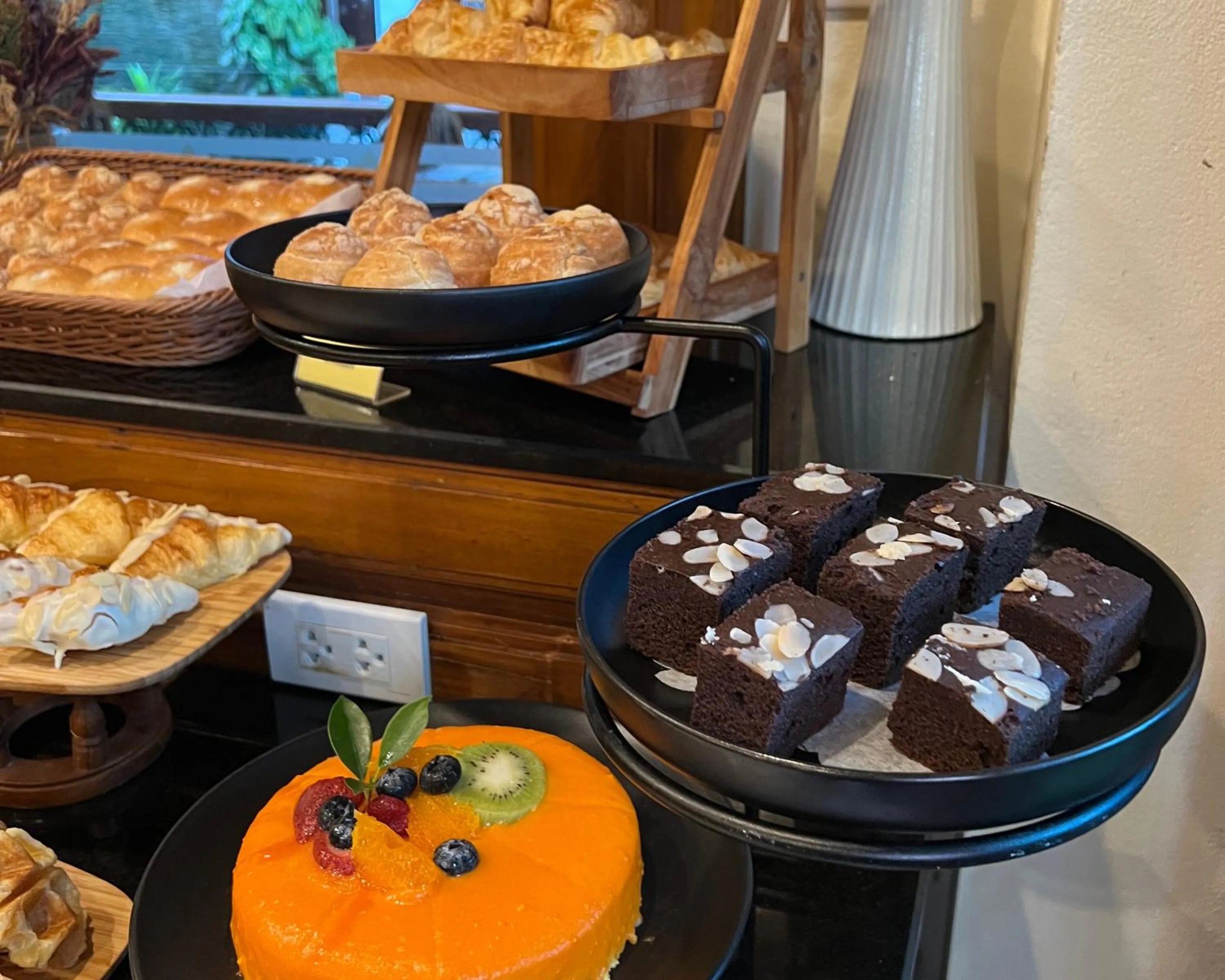 Breakfast in Pingviman Hotel