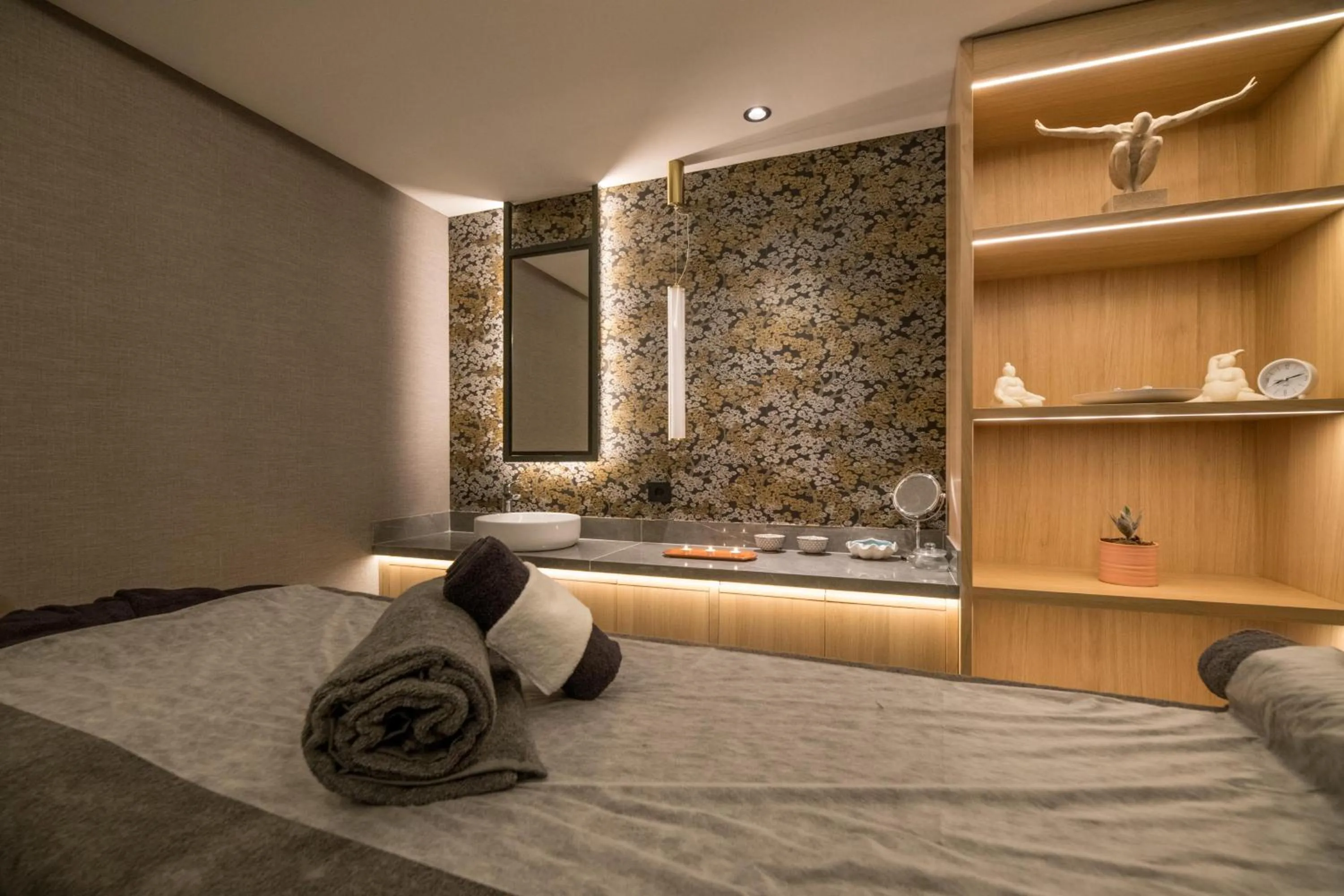 Spa and wellness centre/facilities, Bed in SENSEANA Sea Side Resort & Aquadventure