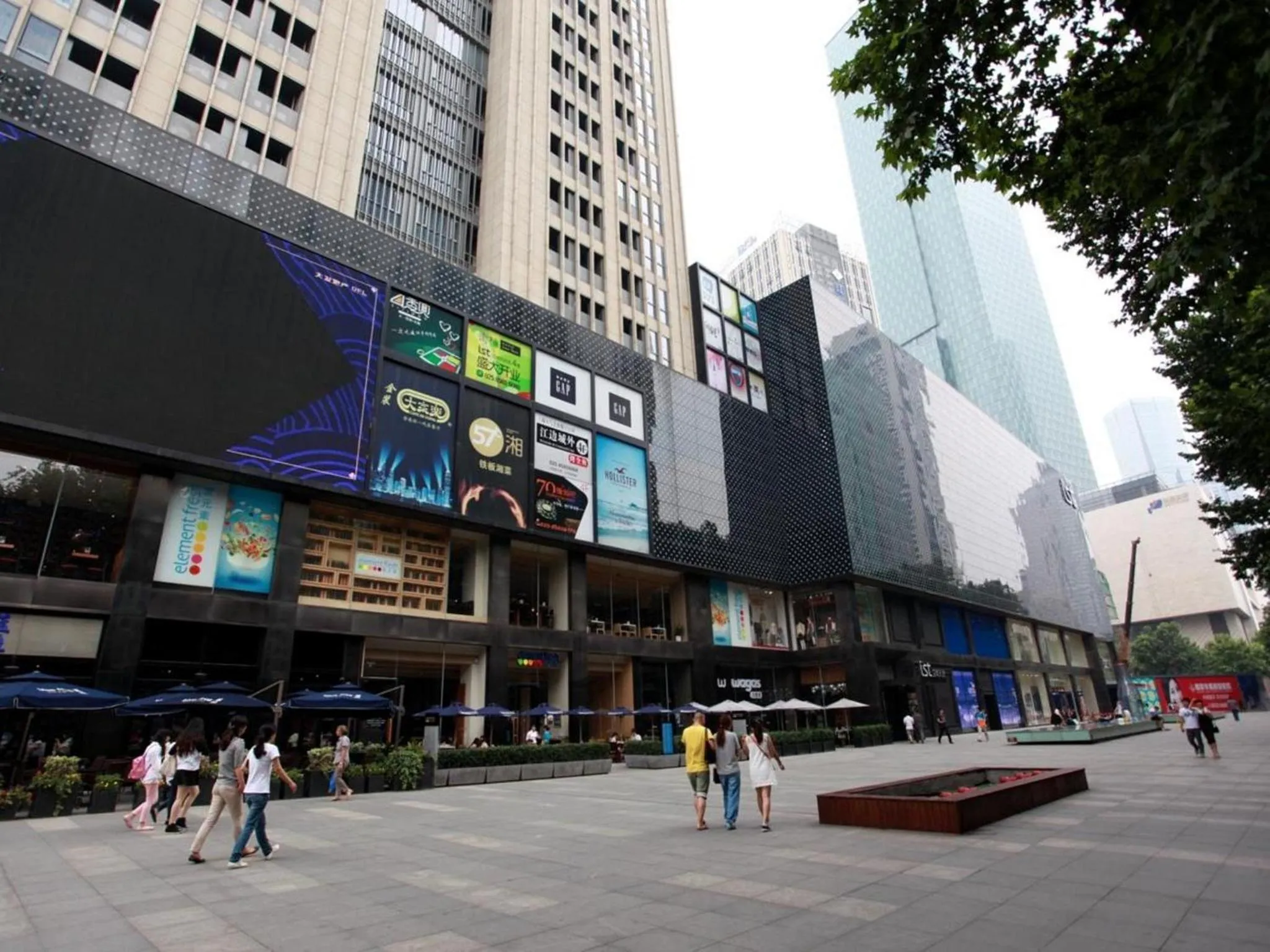 Facade/entrance in The Cumberland Boutique Hotel