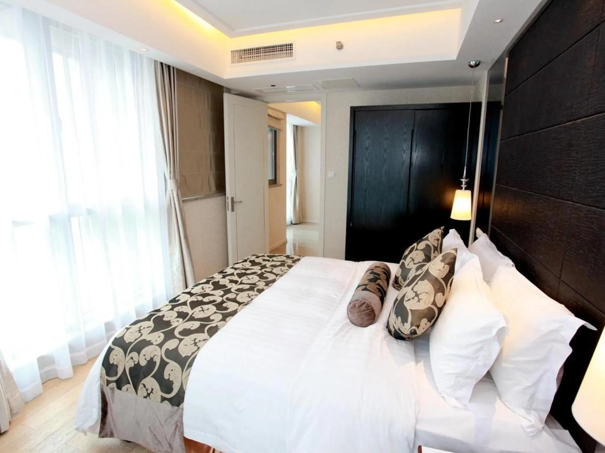 Bedroom in The Cumberland Boutique Hotel