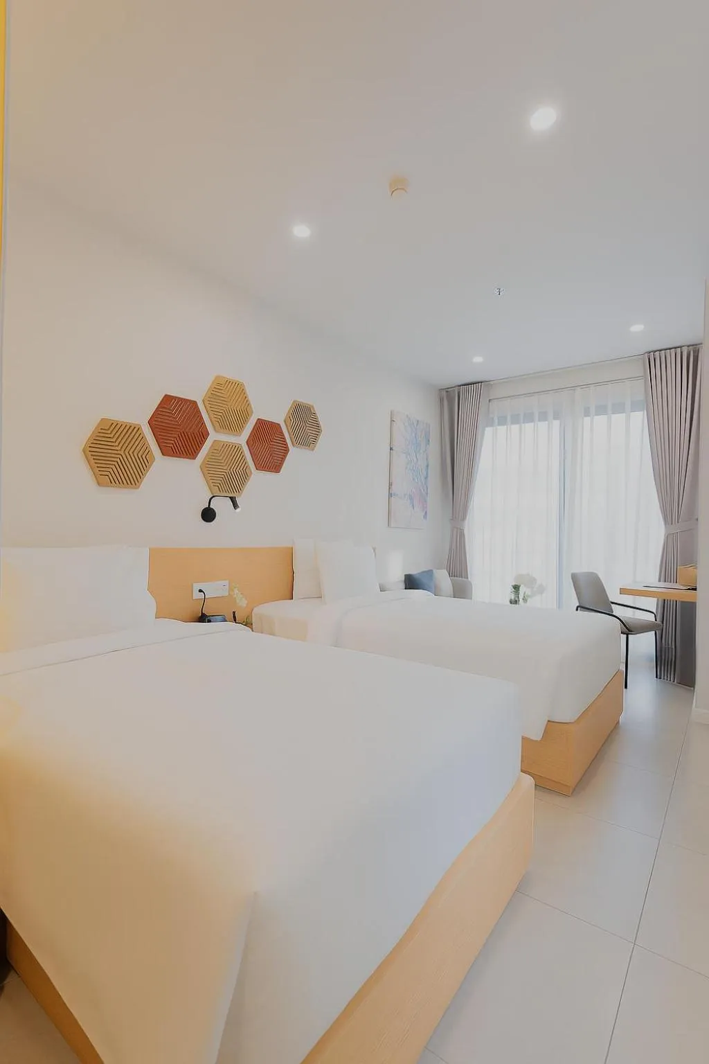 Bedroom, Bed in Bcons City Hotel