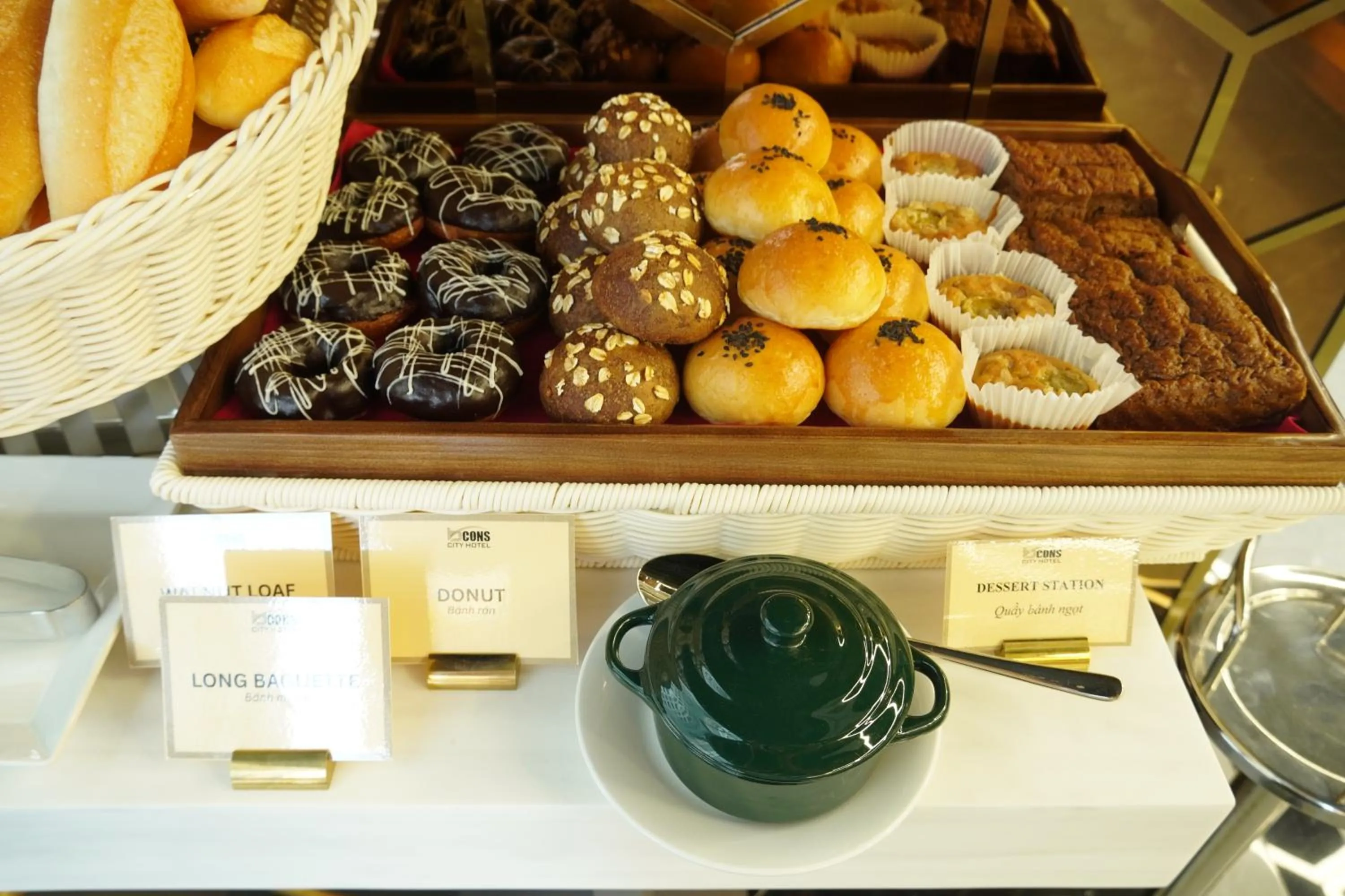 Breakfast in Bcons City Hotel