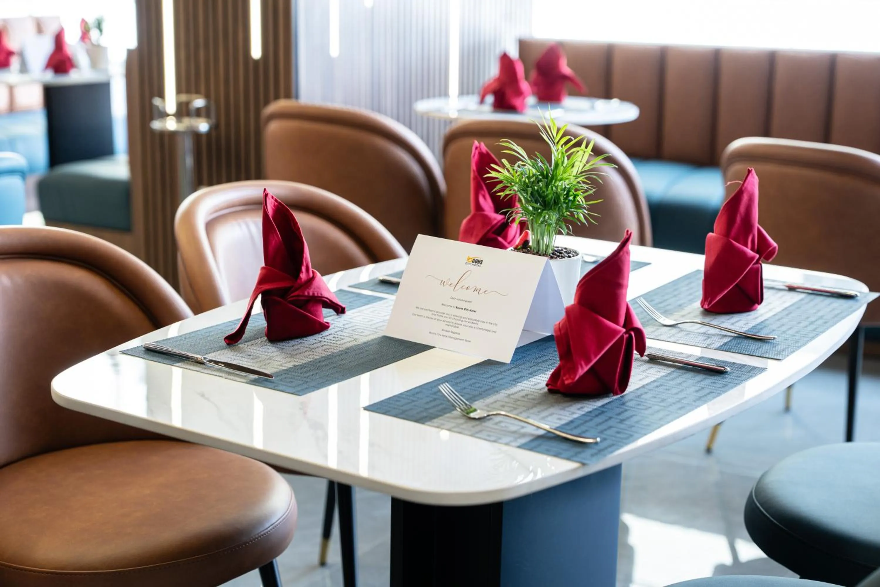 Restaurant/places to eat in Bcons City Hotel