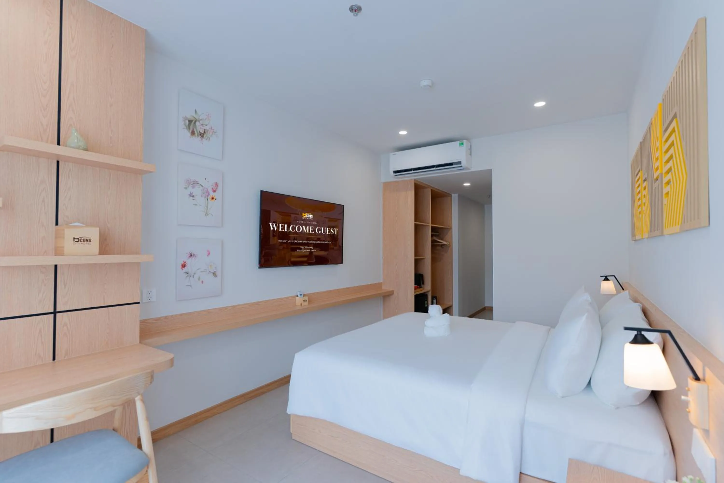 Bedroom, Bed in Bcons City Hotel