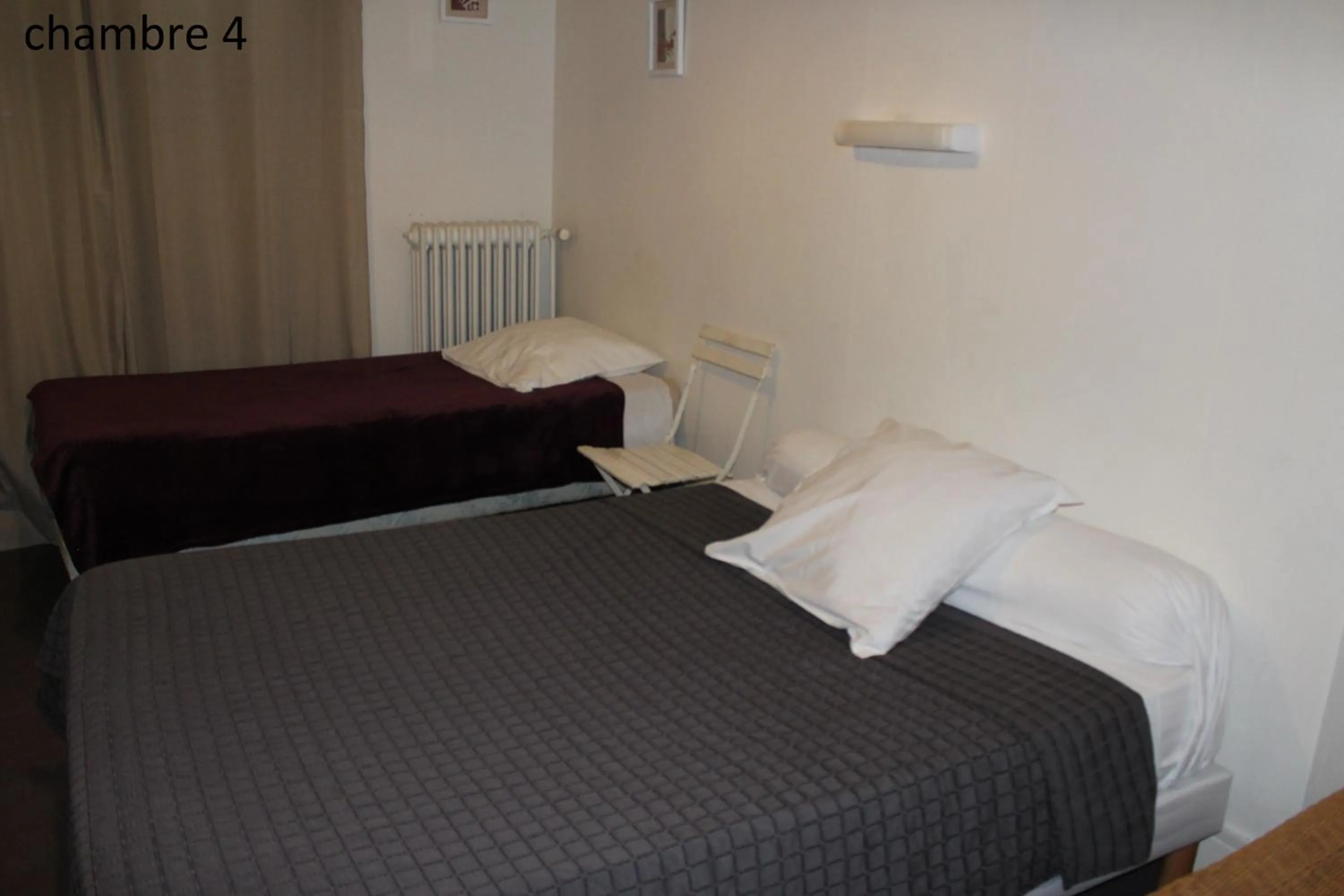 Bed in Hôtel le Dervois