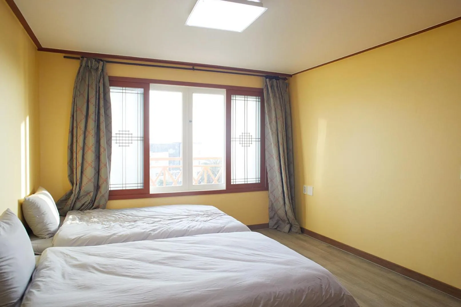 Bed in Jeju Tovice Condo New Building