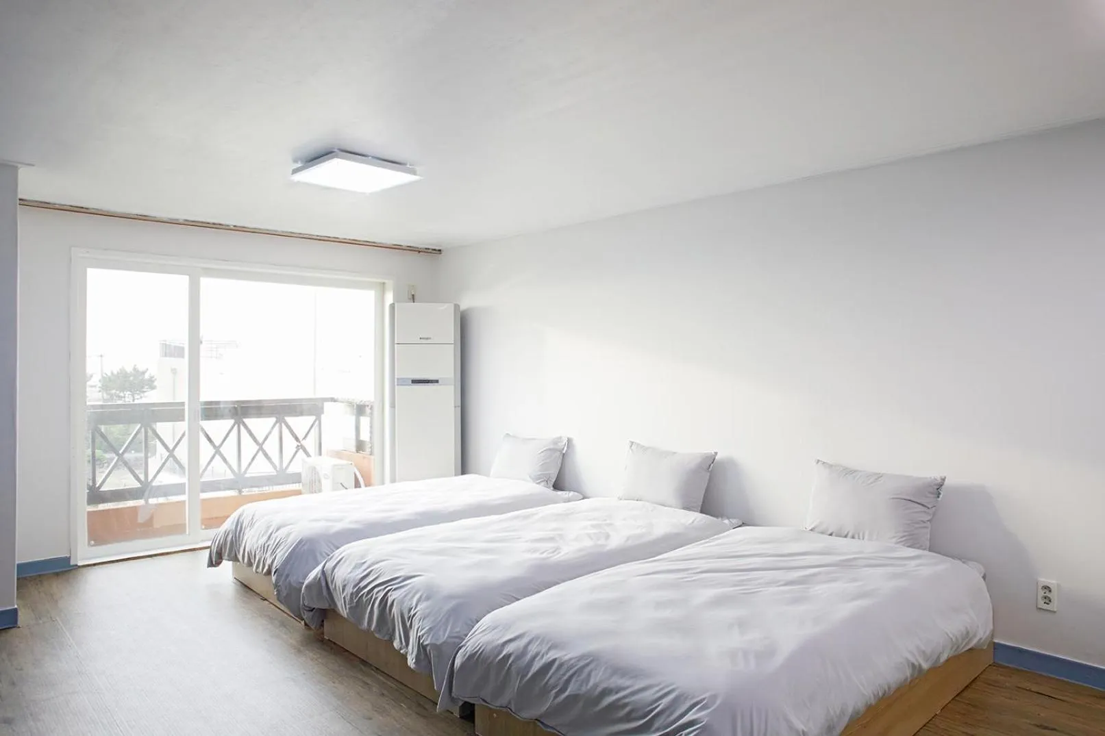 Bed in Jeju Tovice Condo New Building