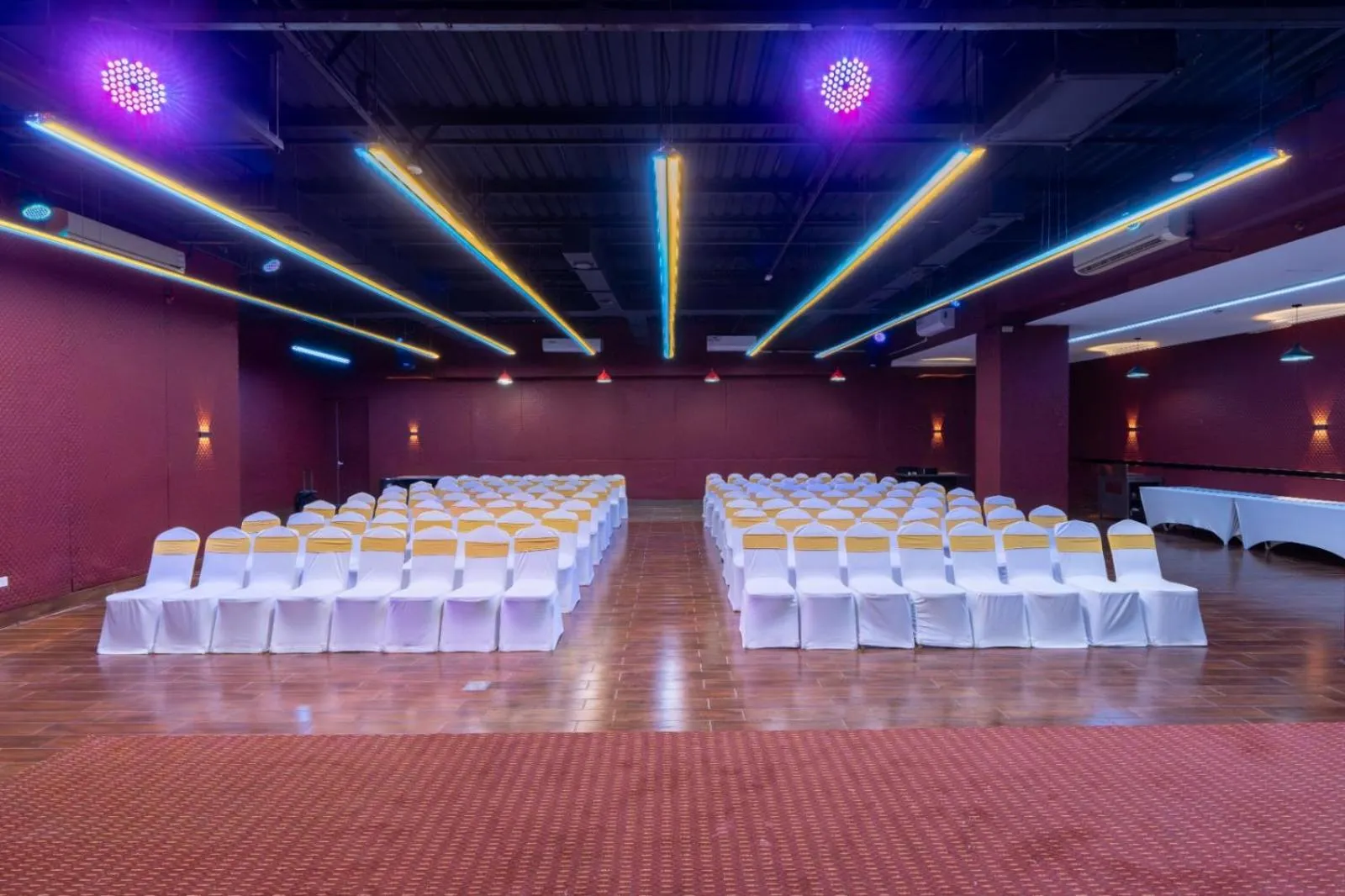 Property building in Tamr Inn Hotel