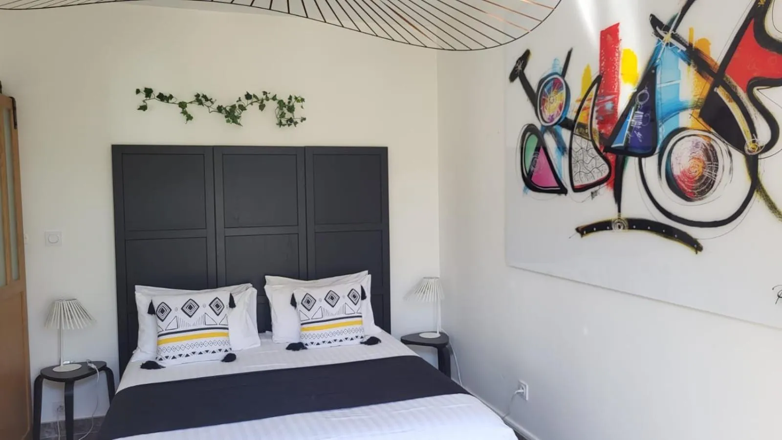 Bedroom, Bed in Hôtel Boquier, Avignon Centre