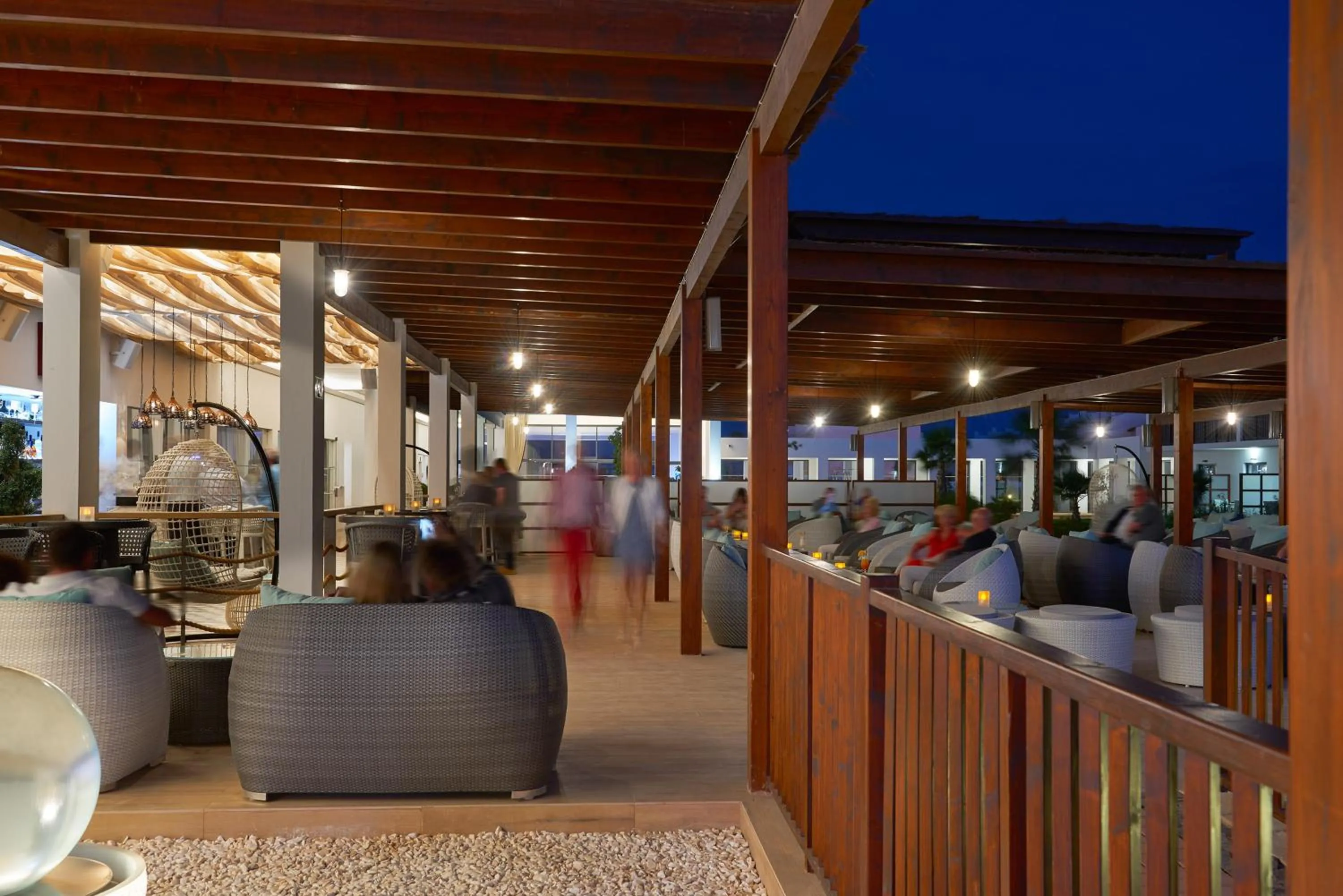 Restaurant/places to eat in Meliá Laguna Beach