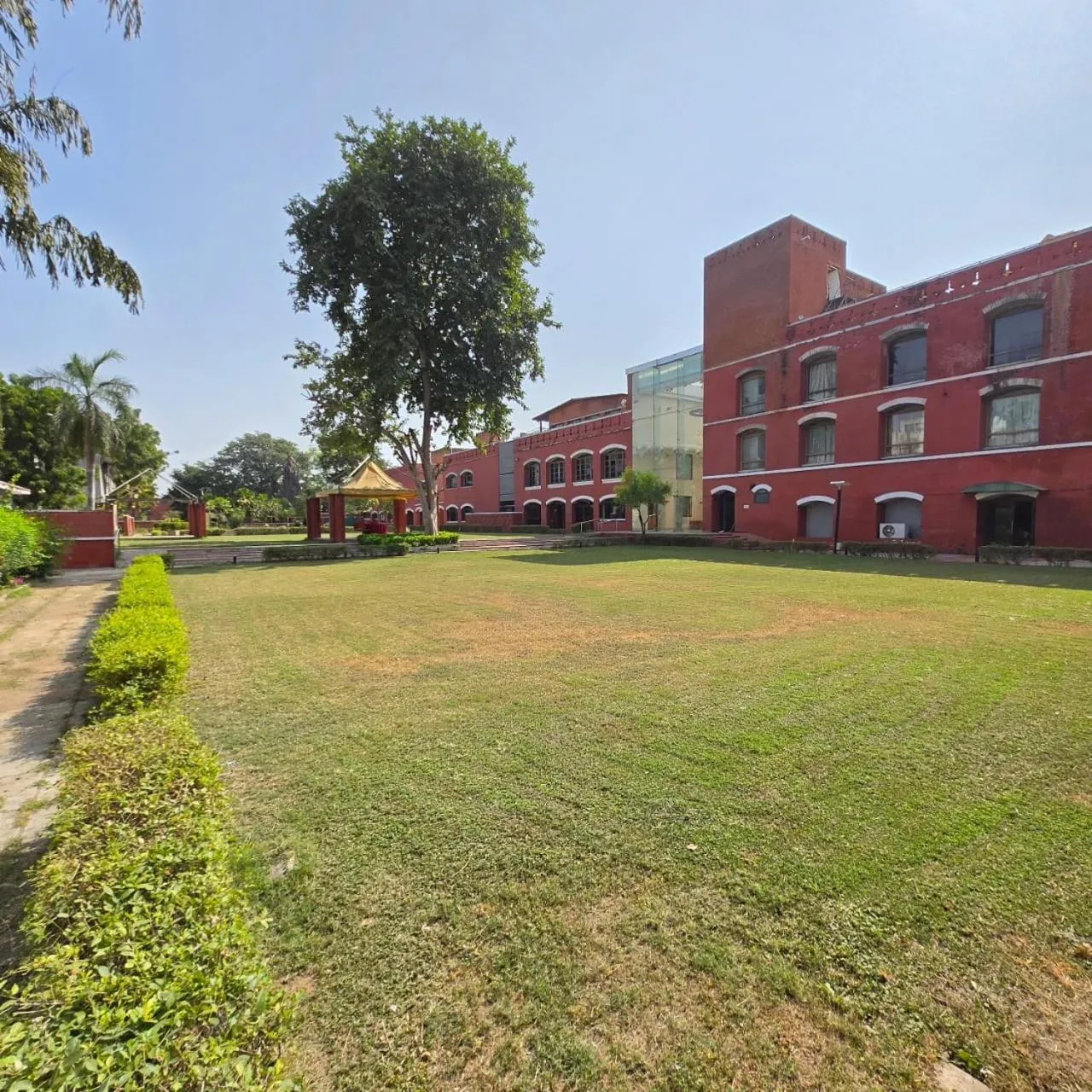 Garden in The Sky Imperial, Gandhinagar