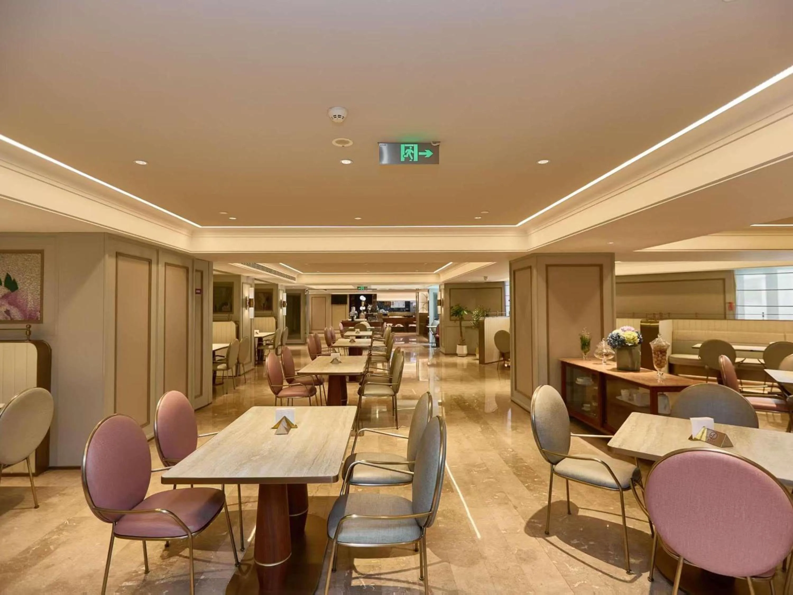 Restaurant/places to eat in Mercure Beijing Anzhen Olympic Center