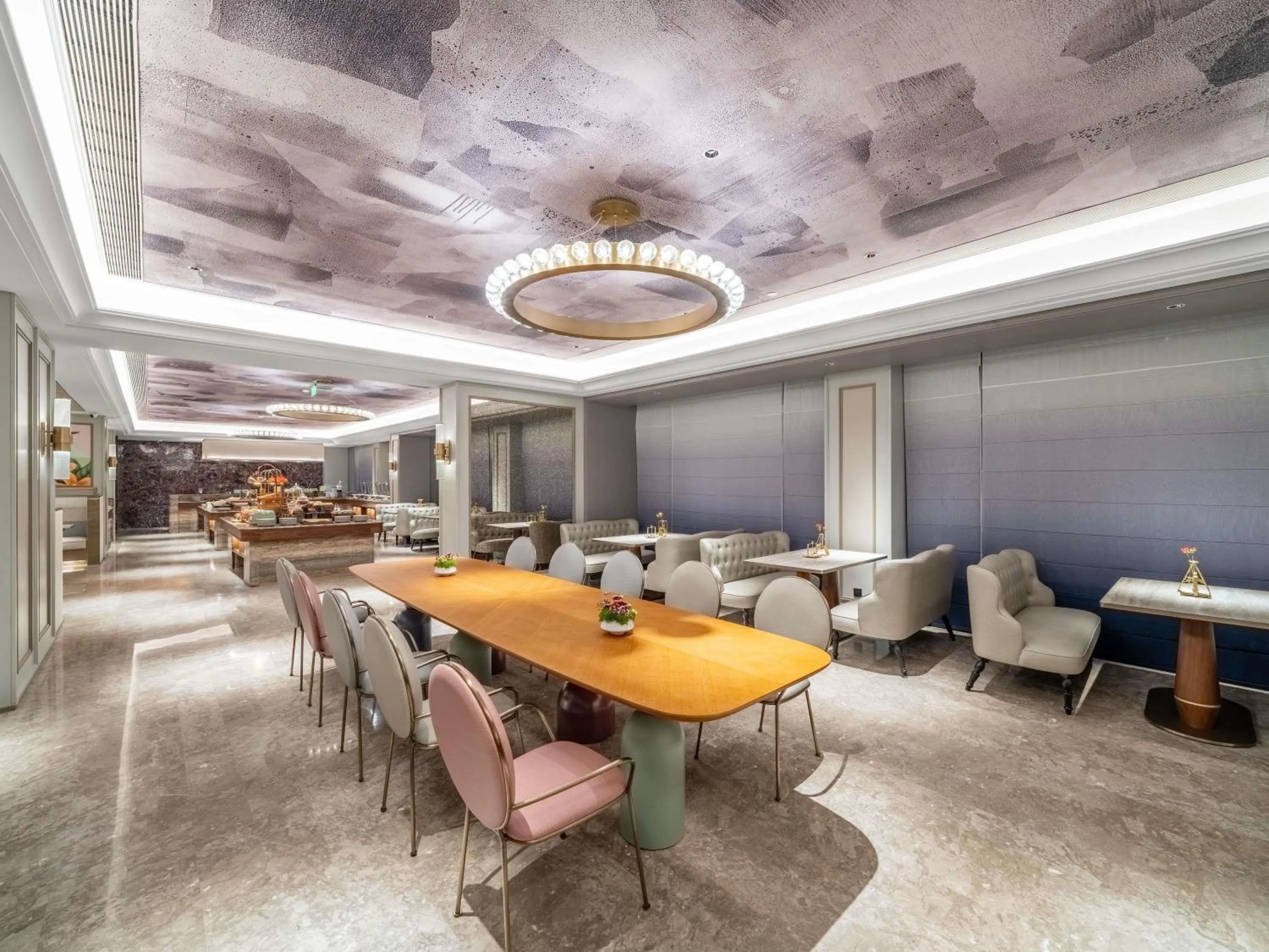 Restaurant/places to eat in Mercure Hangzhou Gongshu Wanda Plaza