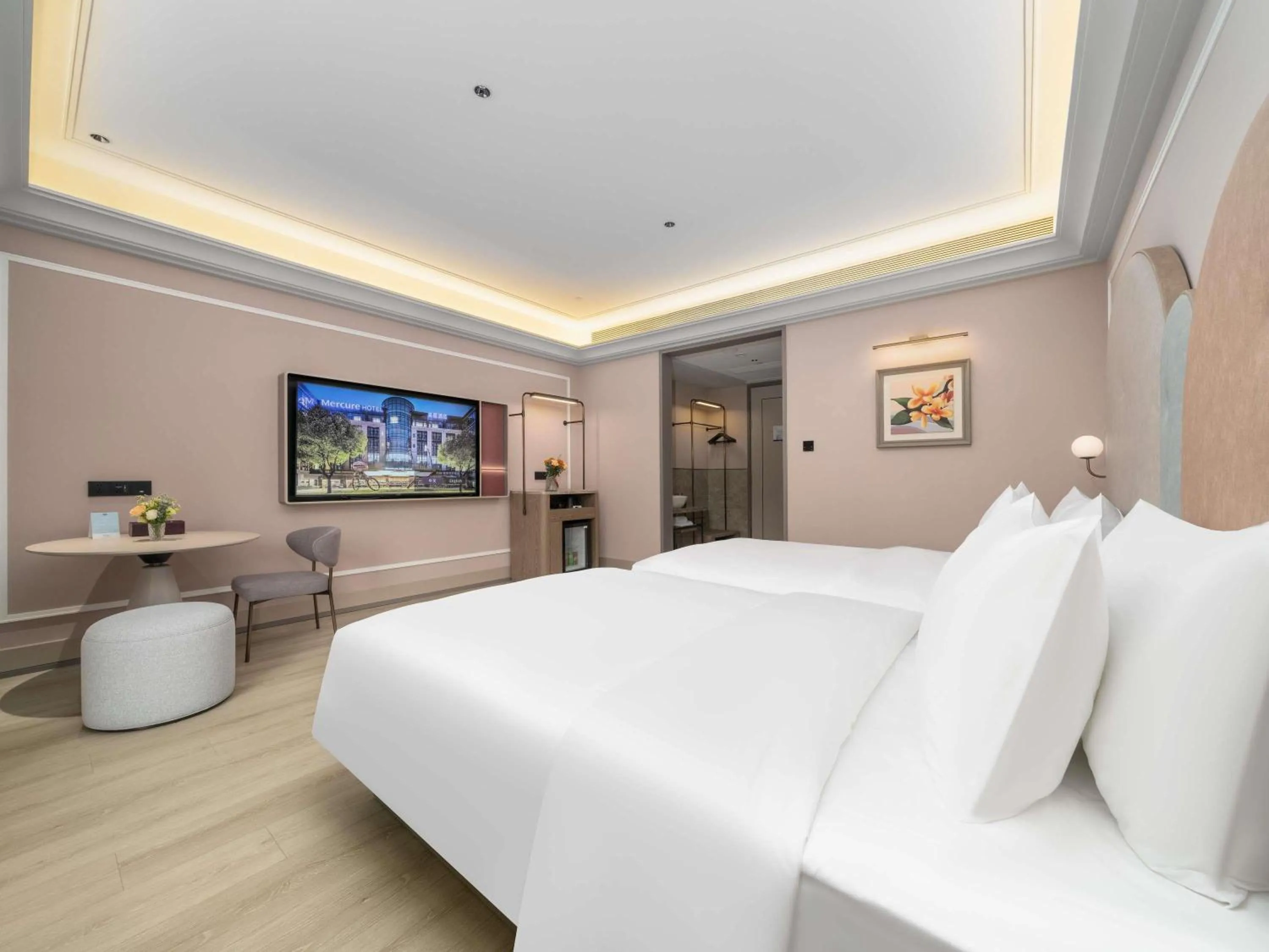 Bedroom, Bed in Mercure Hangzhou Gongshu Wanda Plaza