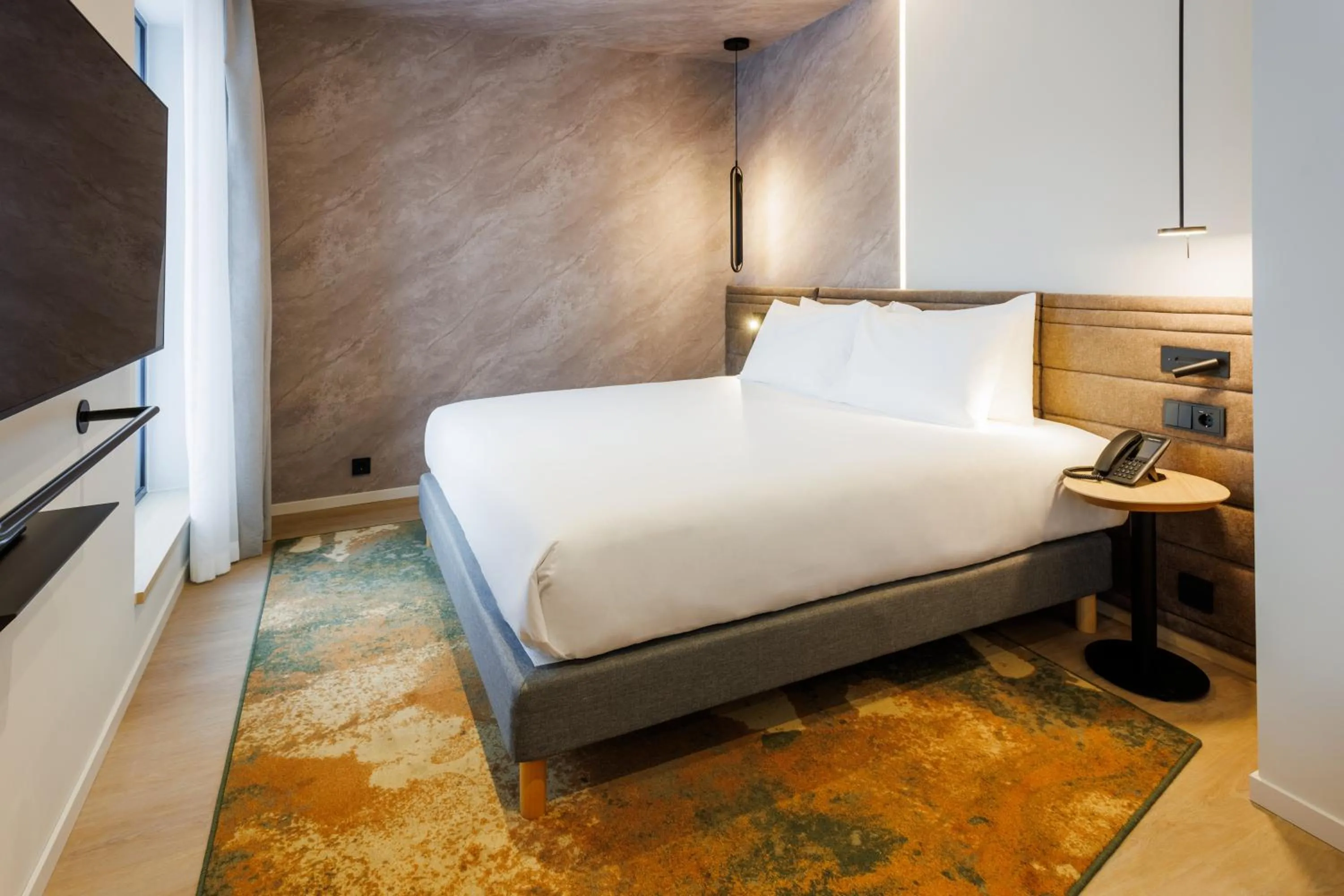 Bed in Novotel Tallinn