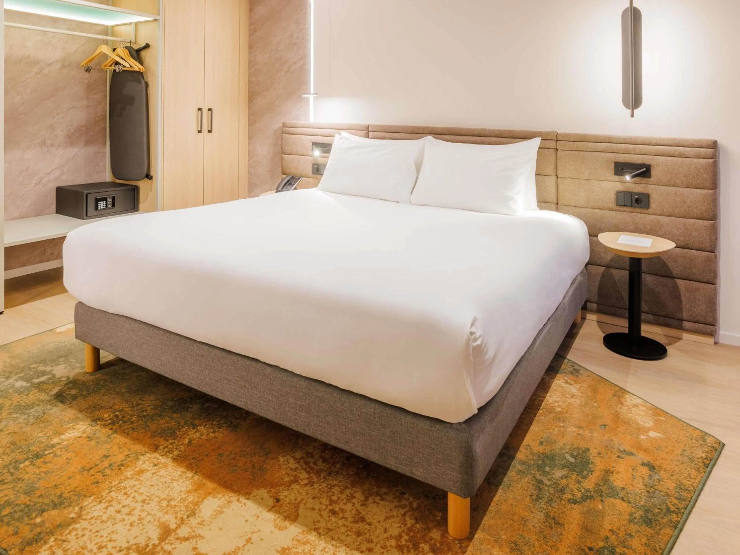 Bedroom, Bed in Novotel Tallinn