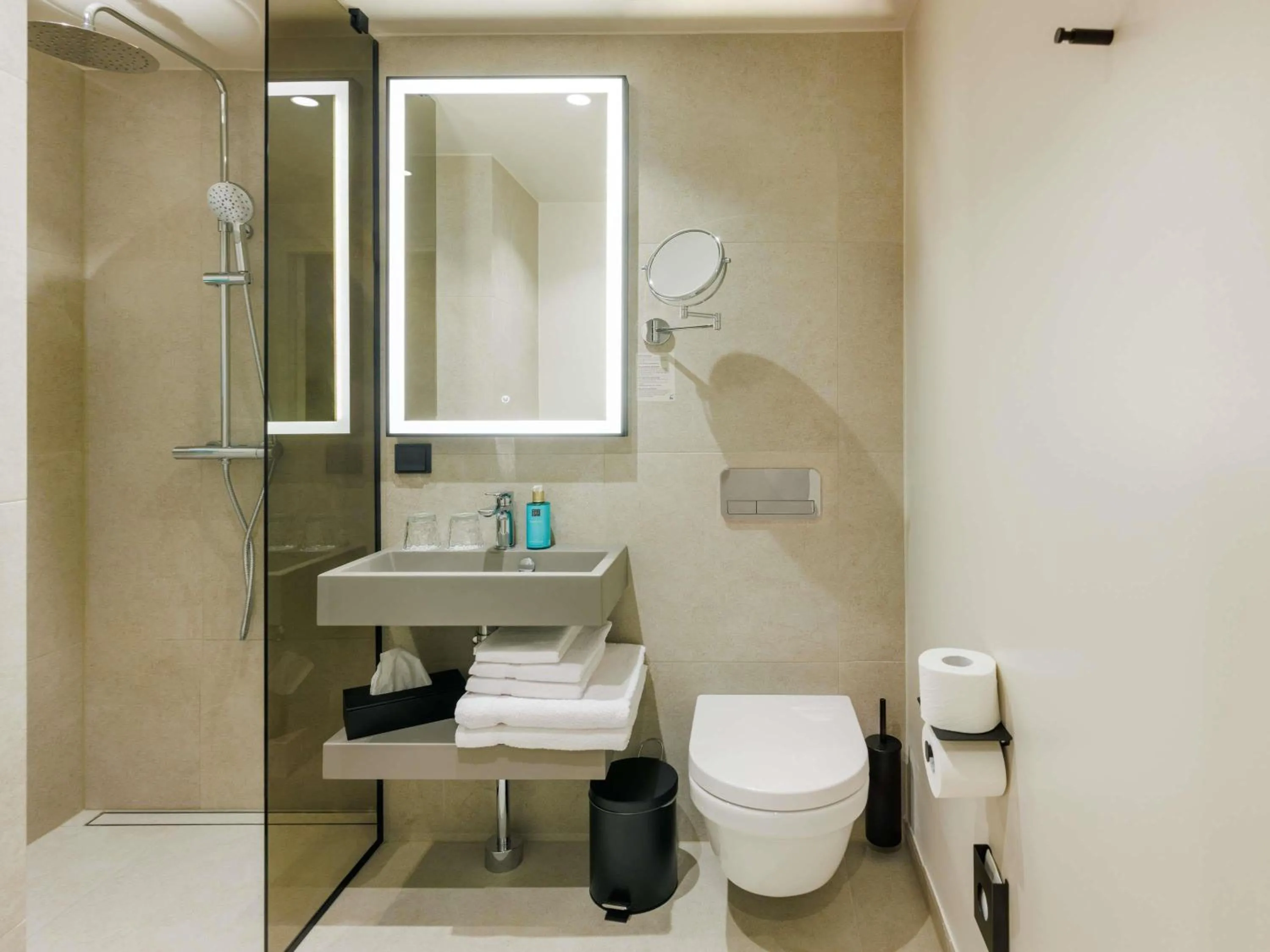 Bedroom in Novotel Tallinn