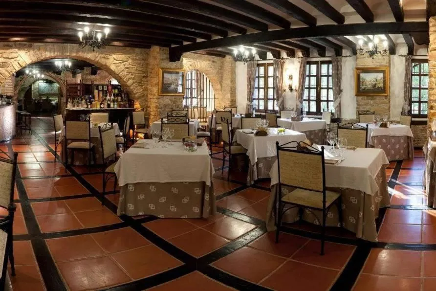 Restaurant/places to eat in Hotel Doña Teresa