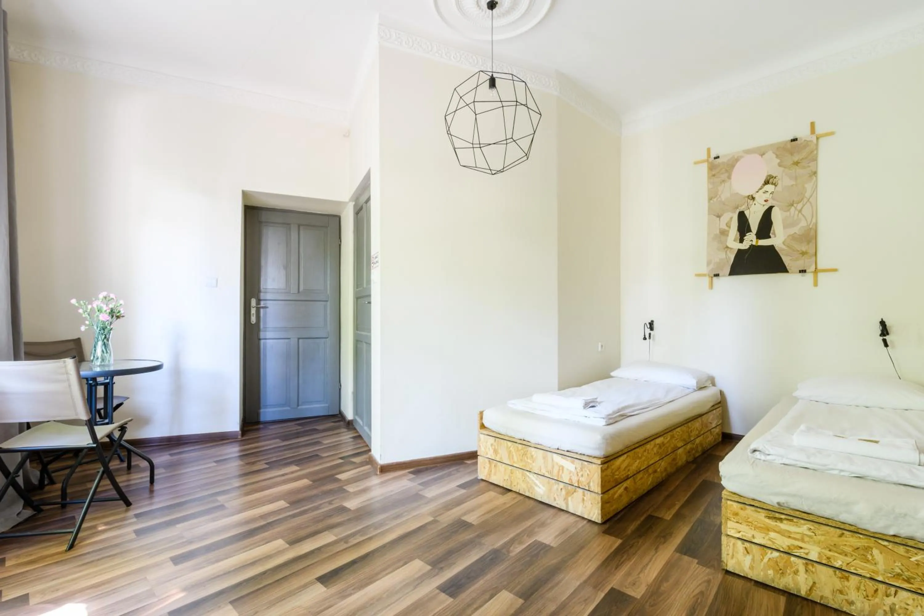 Garden view, Bed in Lull Hostel