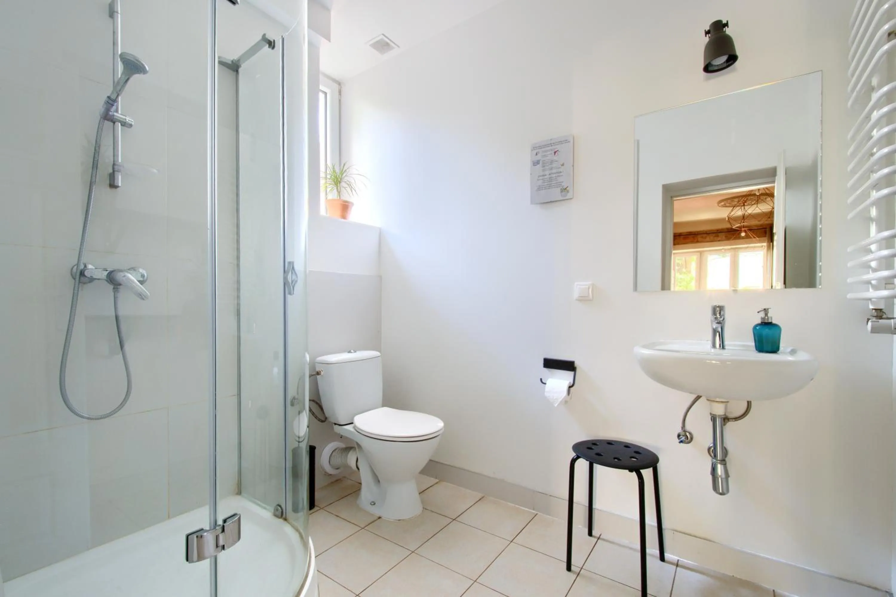 Shower in Lull Hostel