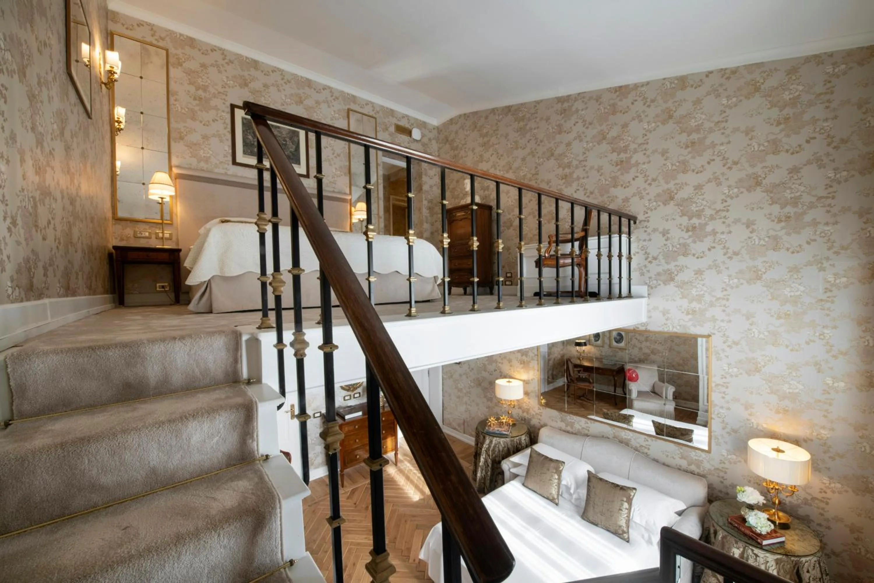 Bedroom in Helvetia&Bristol Firenze – Starhotels Collezione