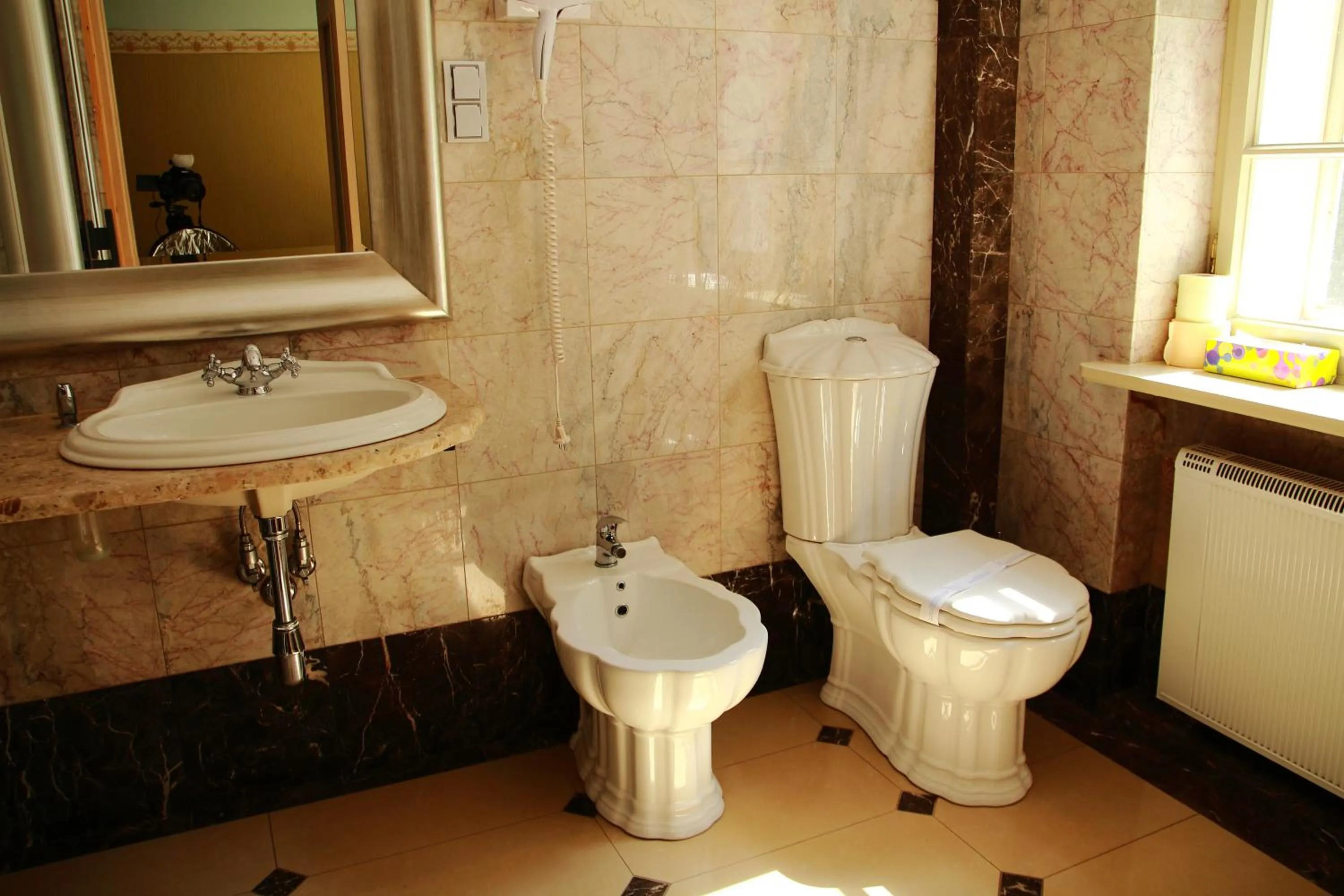 Bathroom in Pałac Bażantarnia