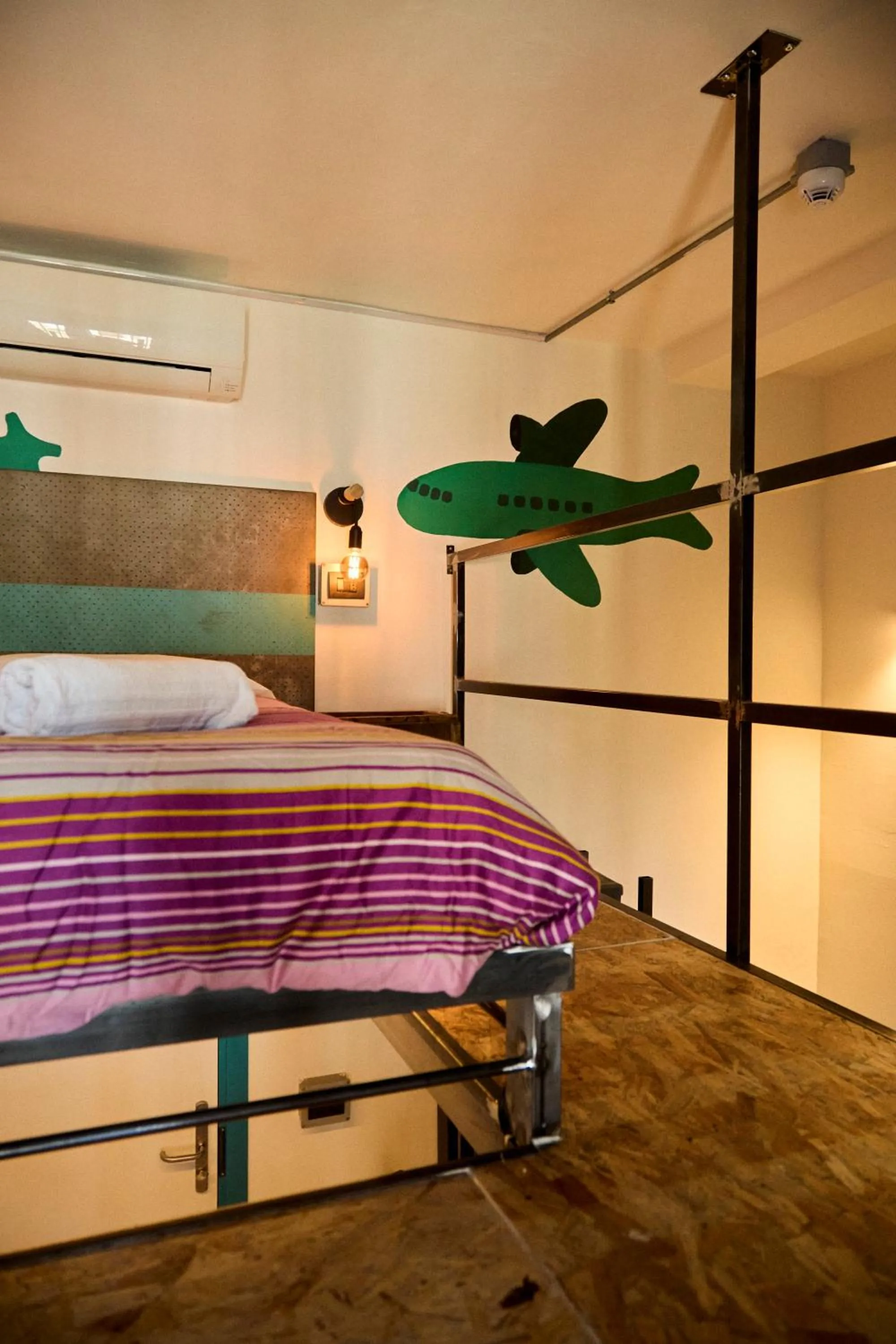 Bed in Madama Hostel & Bistrot