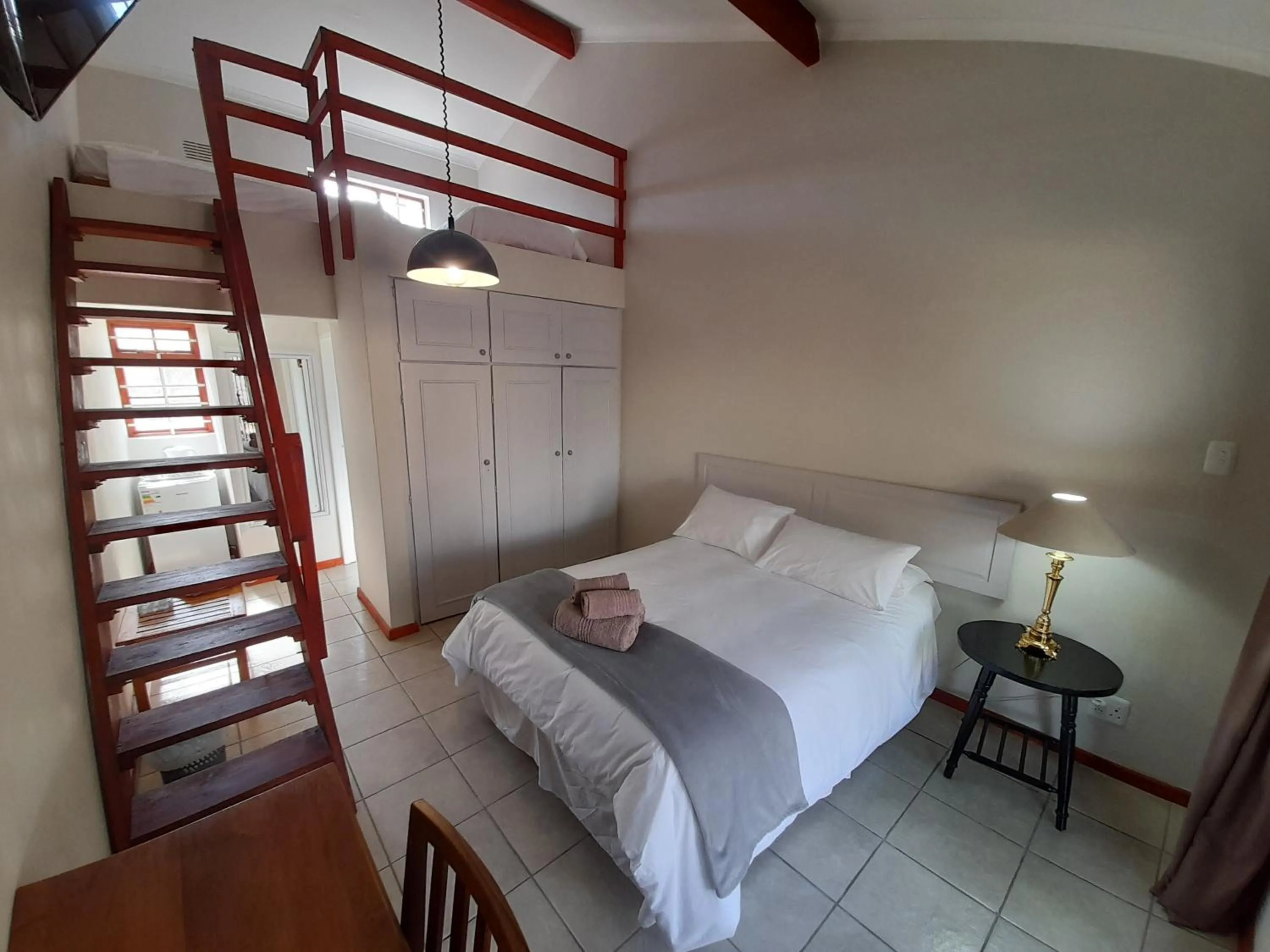 Bedroom, Bed in Baron's Palace