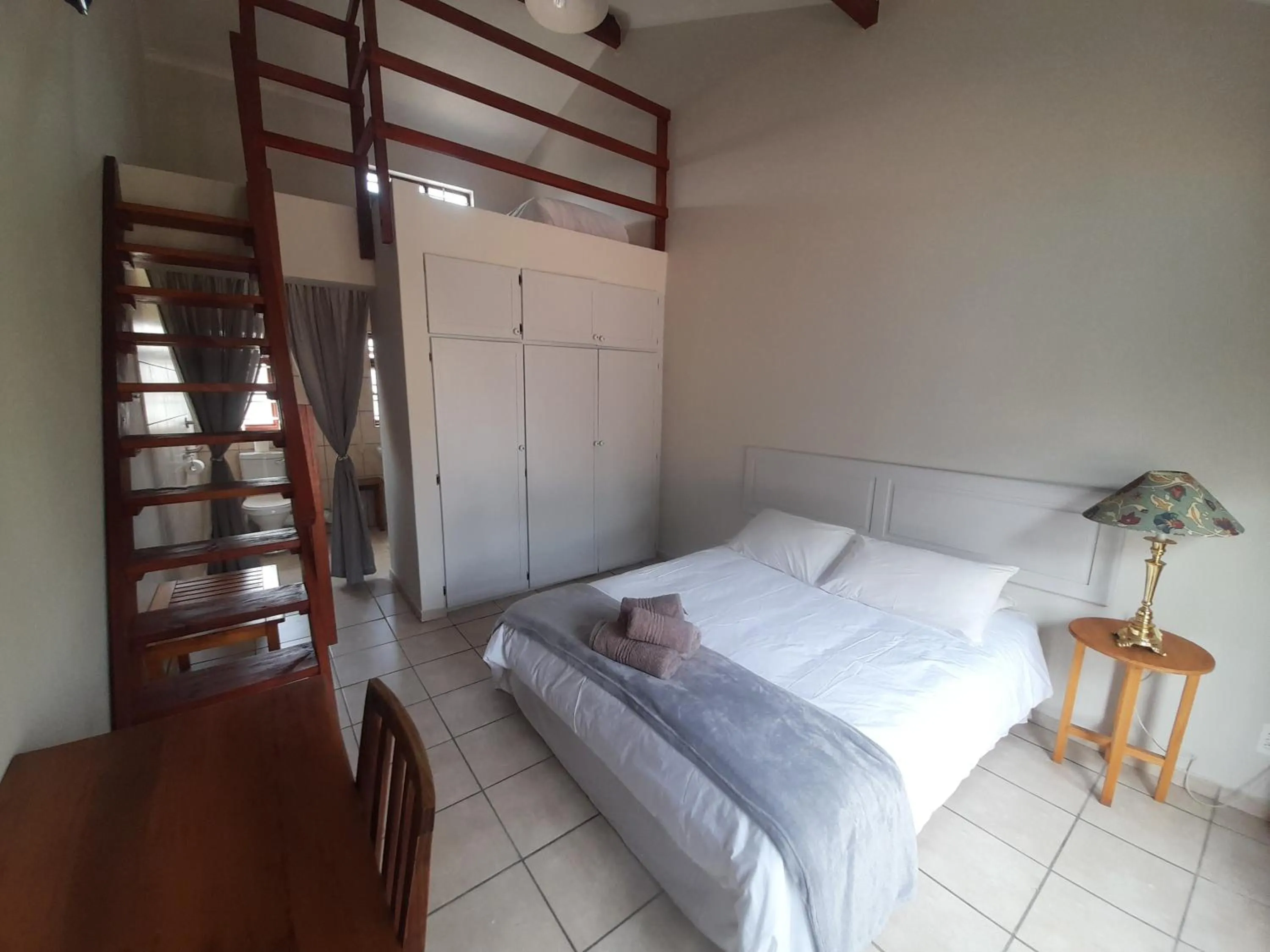 Bedroom, Bed in Baron's Palace