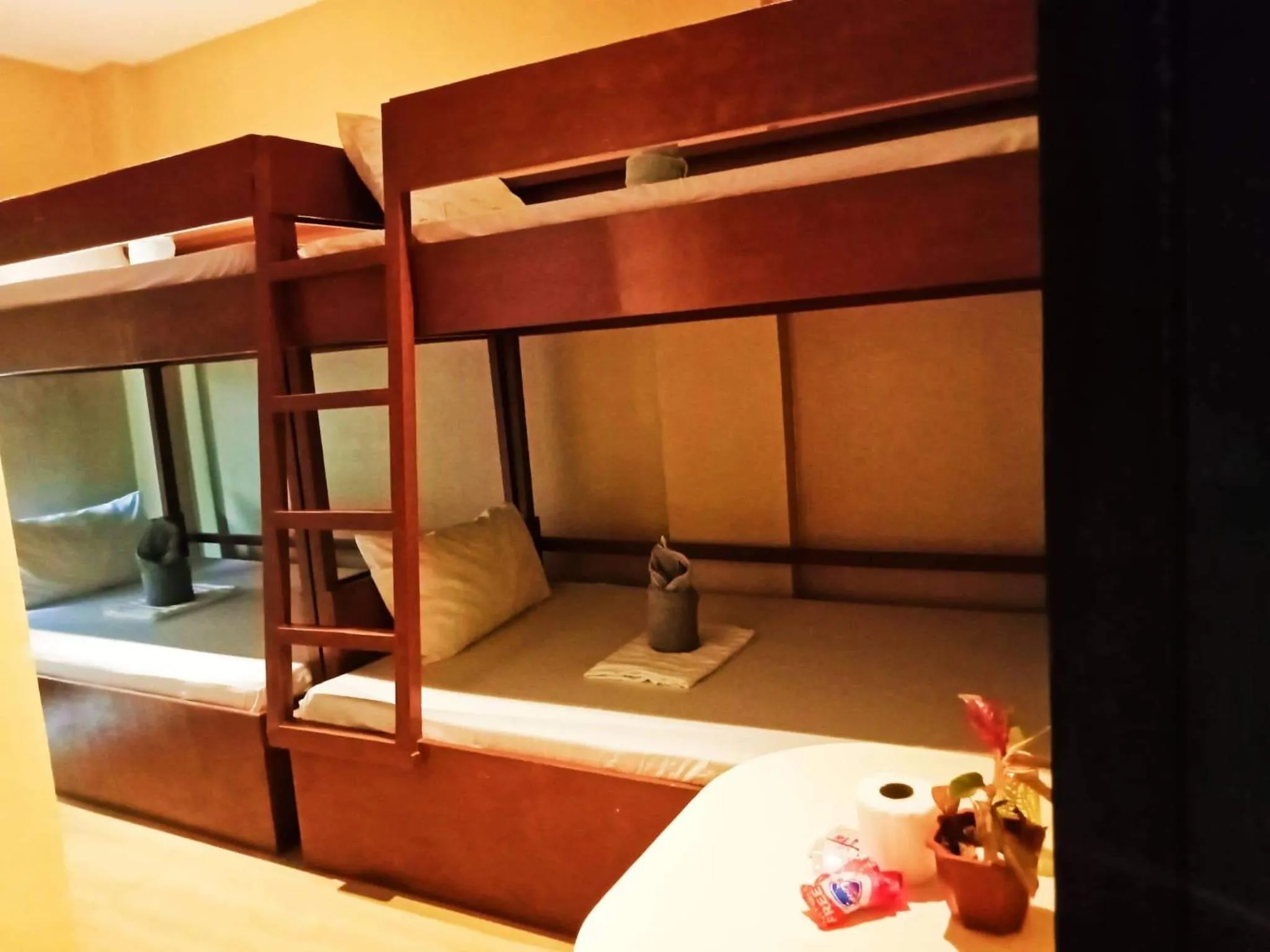 Bed in Amadeus and Isabel Inn